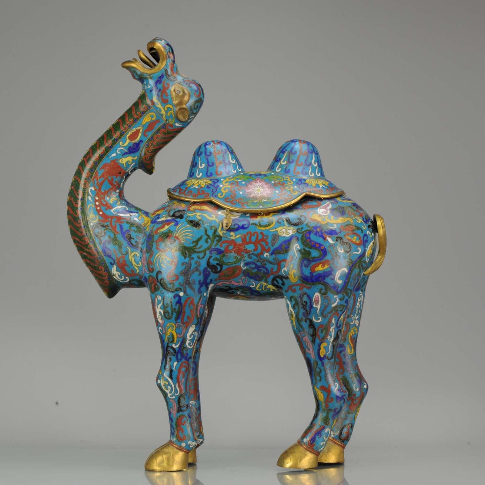 Große chinesische Cloisonné-Bronze- oder Kupferkamelie aus dem 20. Jahrhundert 1