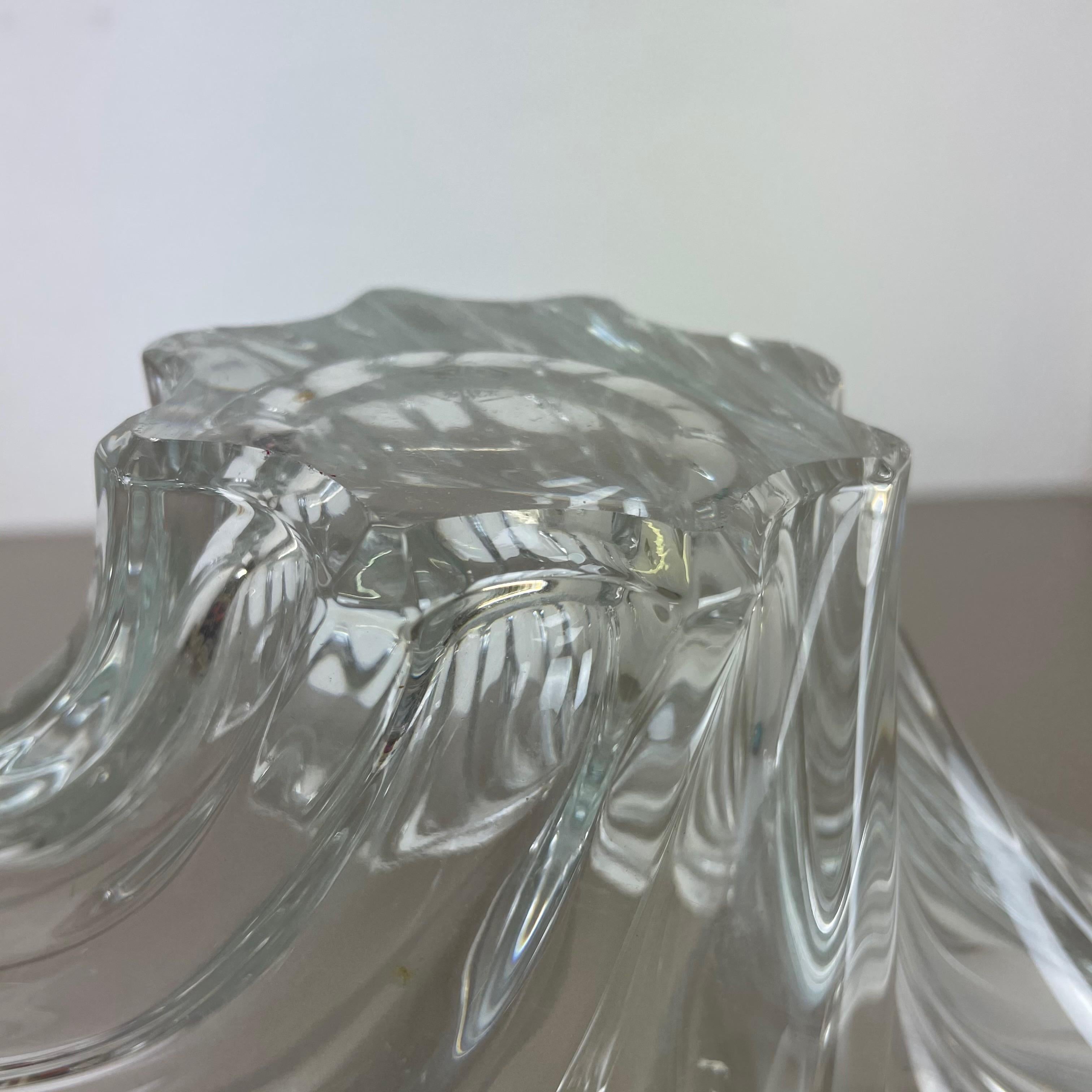 Große Muschelschale aus geblümtem Kristallglas mit Tafelaufsatz von Art Vannes, Frankreich, 1970 im Angebot 9