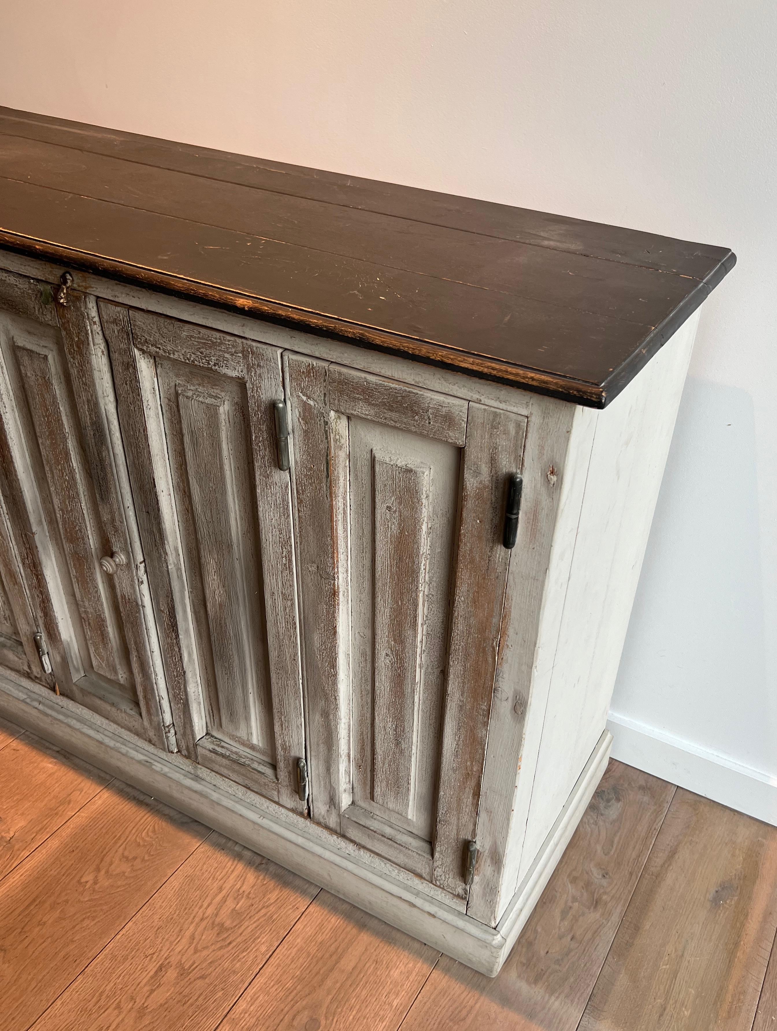 Large 6 doors patinated cupboard. French work For Sale 10