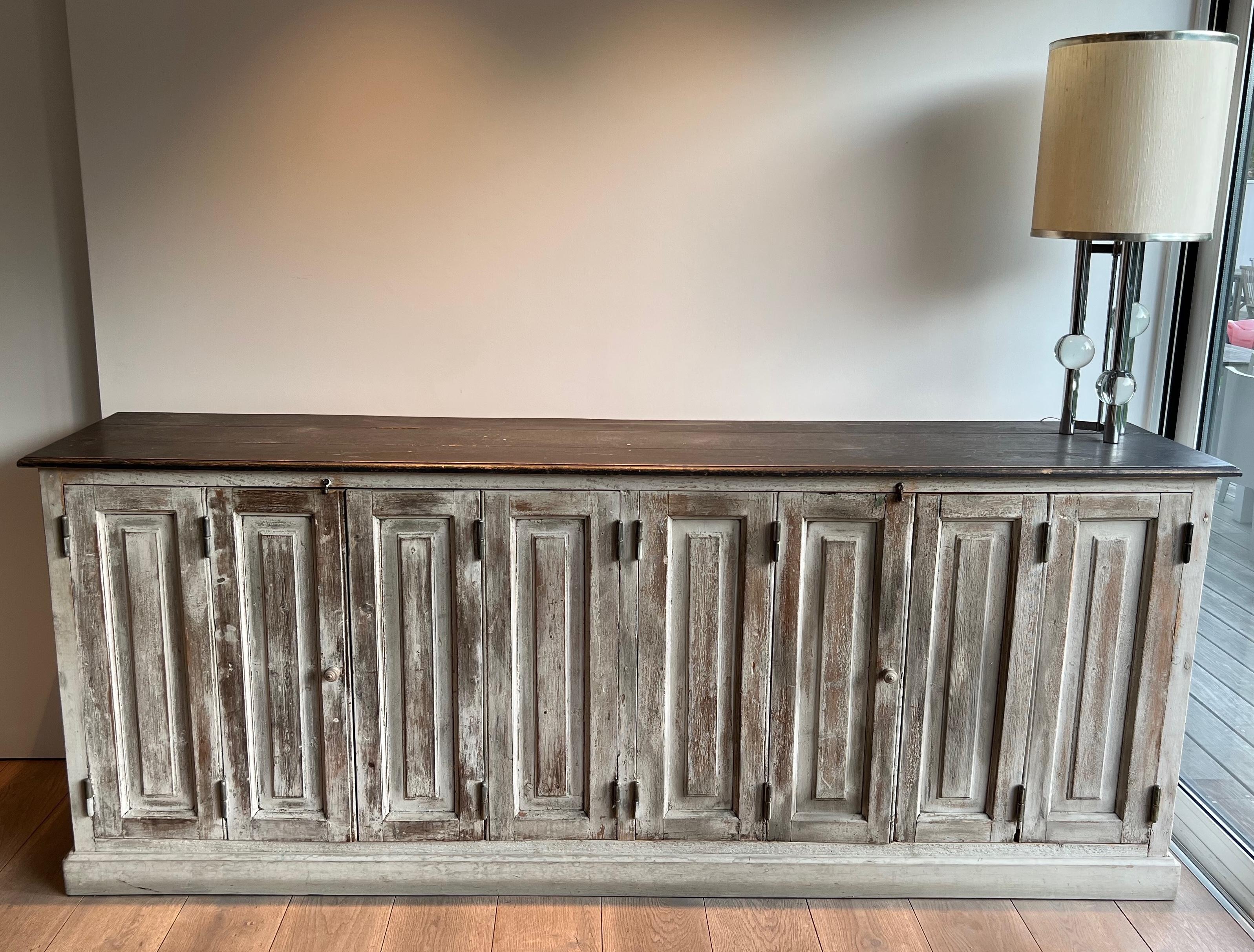 Large 6 doors patinated cupboard. French work For Sale 11