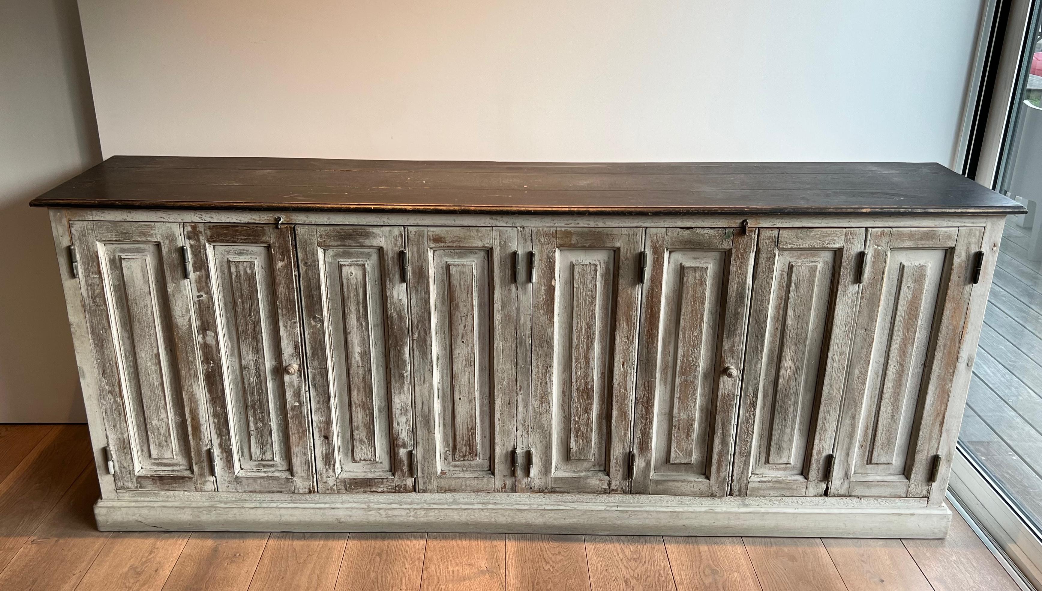 Large 6 doors patinated cupboard. French work For Sale 12