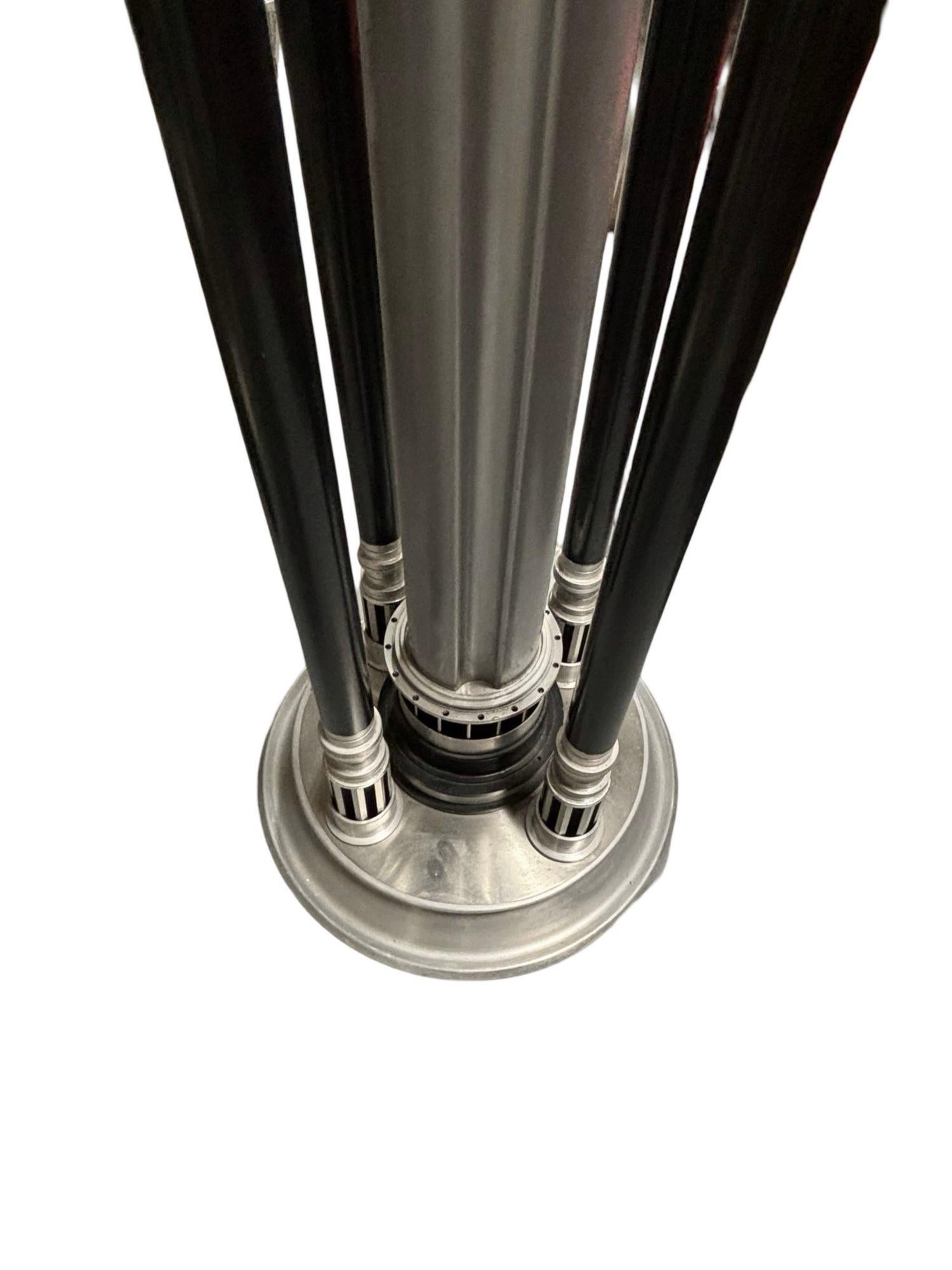 Grand lampadaire torchère Art Déco Revival Machine Age de 6 pieds en vente 5