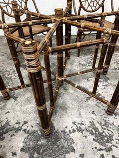 Grande tavolo da pranzo McGuire vintage da 60", rattan, bambù e pelle grezza