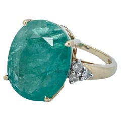 Used Large 6.06ct Oval Emerald Diamond Ring 9ct Yellow Gold Decorative Gallery