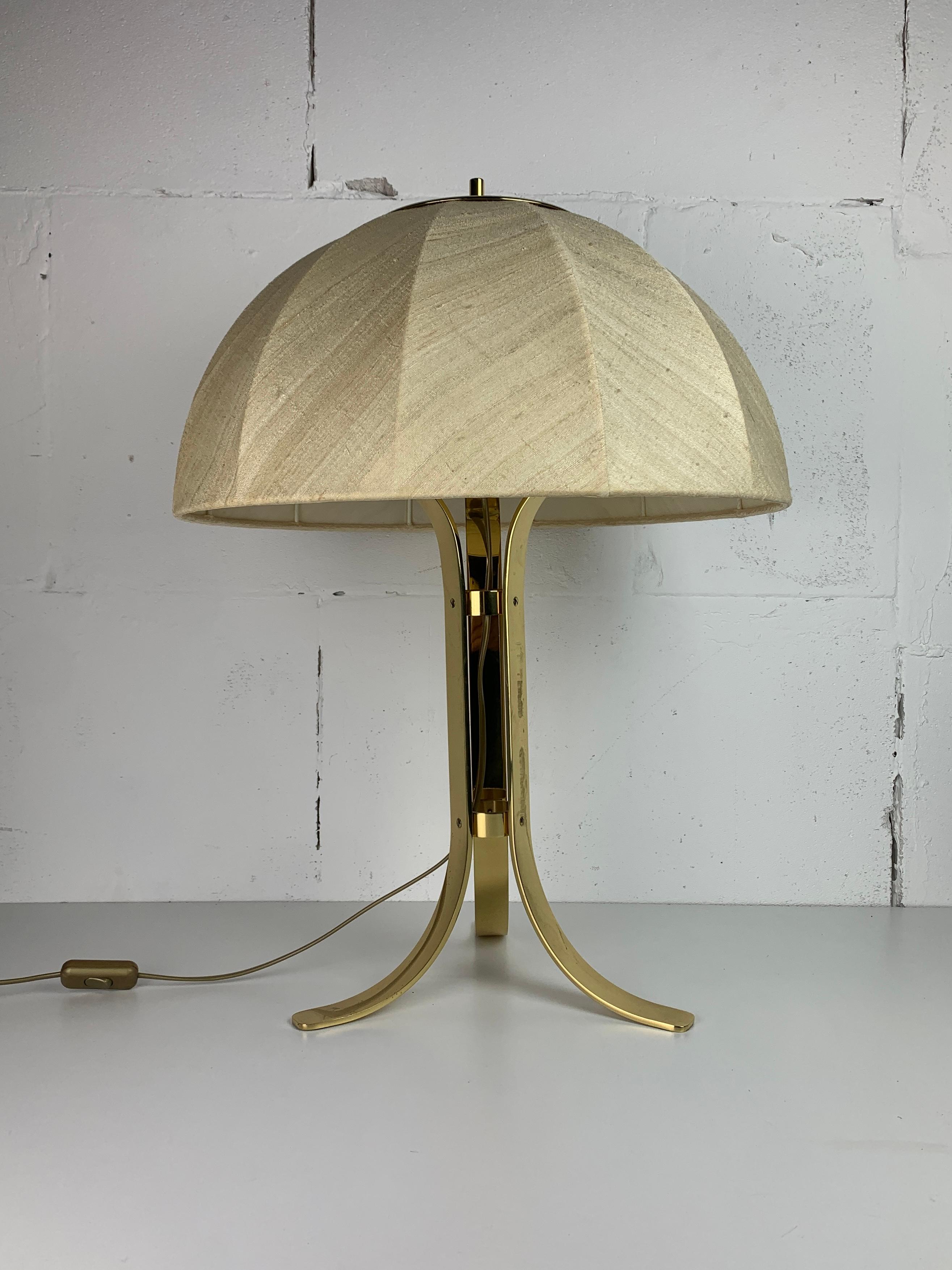 Grande lampe de table champignon de 65 cm en laiton de l'ère spatiale, années 1960 en vente 10