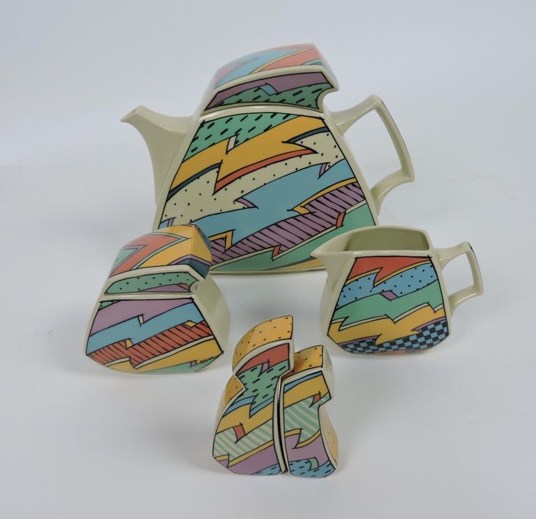 Large 67 Piece Set of Post Modern Dorothy Hafner Rosenthal Flash