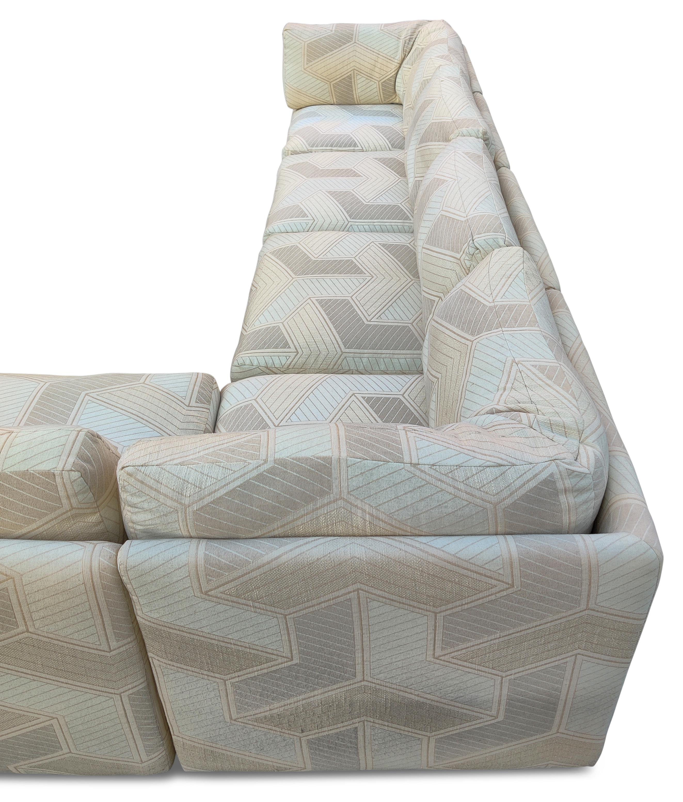 Late 20th Century Large 7 pcs Milo Baughman Thayer Coggin Sectional Sofa Geometric Pattern Fabric