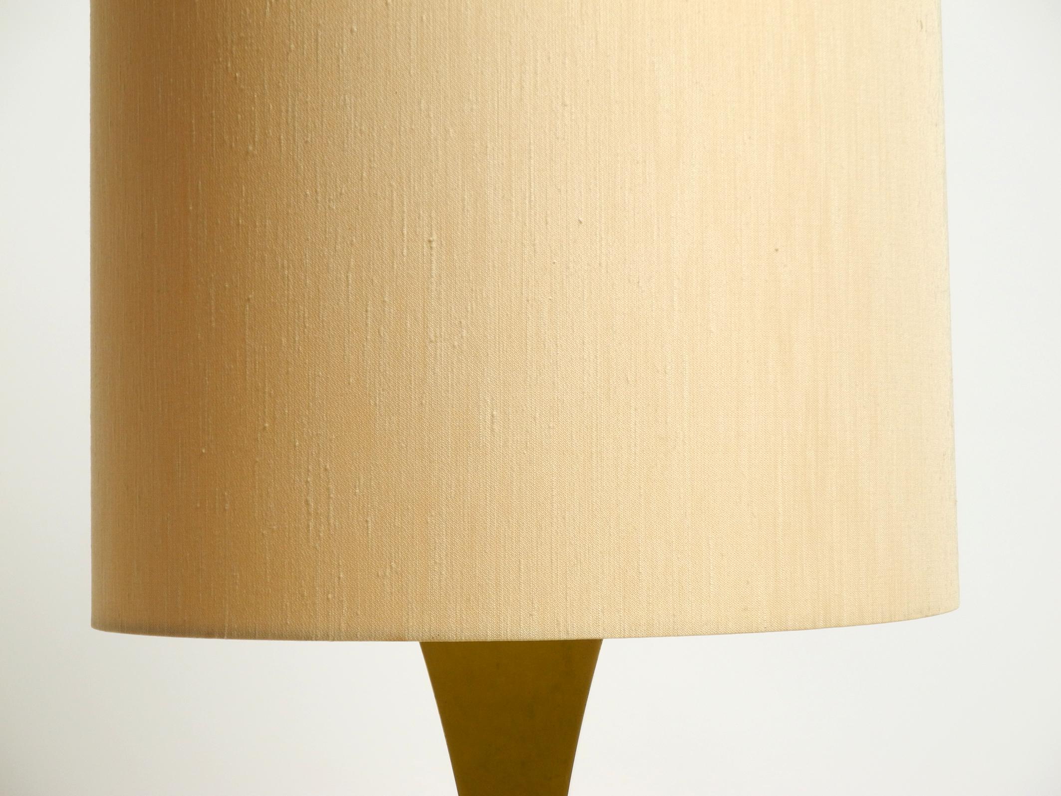 Gran lámpara de sobremesa de latón de los años 70 de A. Tonello and A. Montagna Grillo para High Society Italia en venta 4