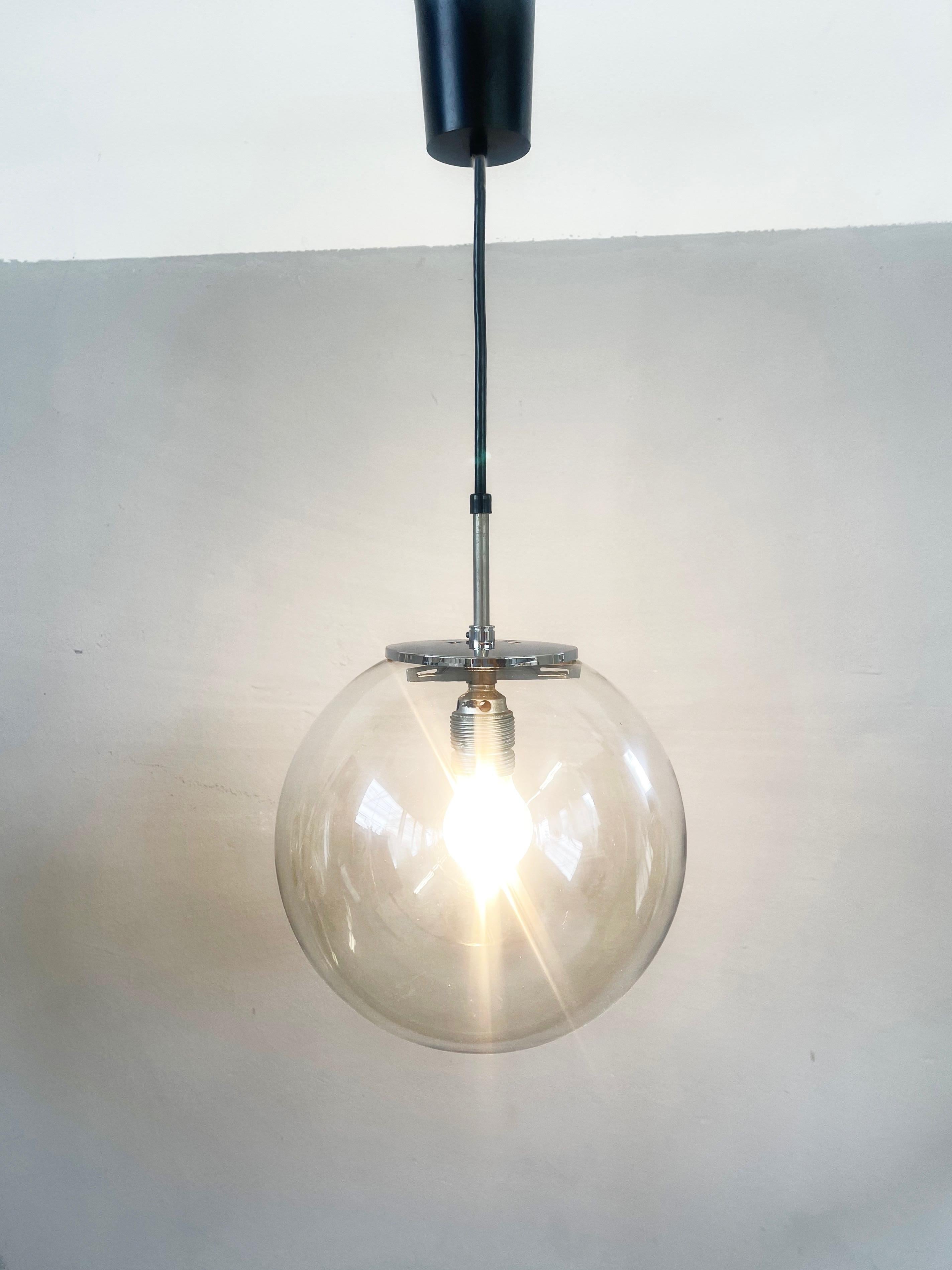 Vetro soffiato Large 70s Spherical Ball Lamp by Limburger Glashuette 