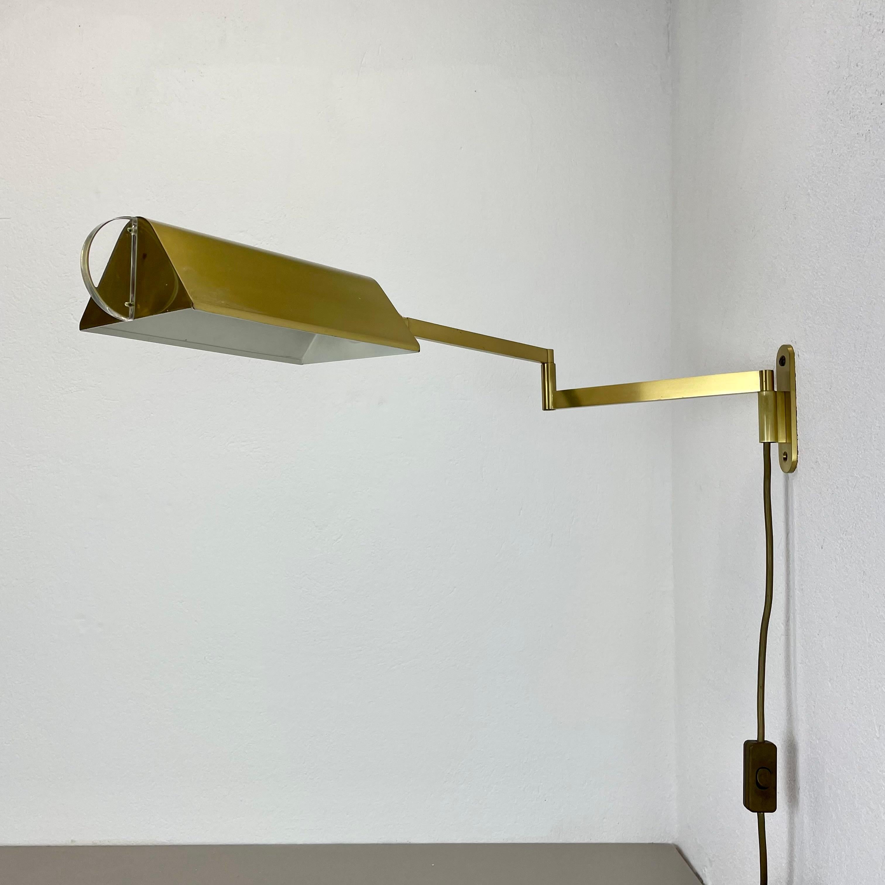Article:

Wall light 


Origin:

Italy (marked with OMI, see image 20


Decade:

1970s



This wall light was designed and produced in Italy in the 1970s. The wall fixation of this light and the large light arm with fixation for the shade are made