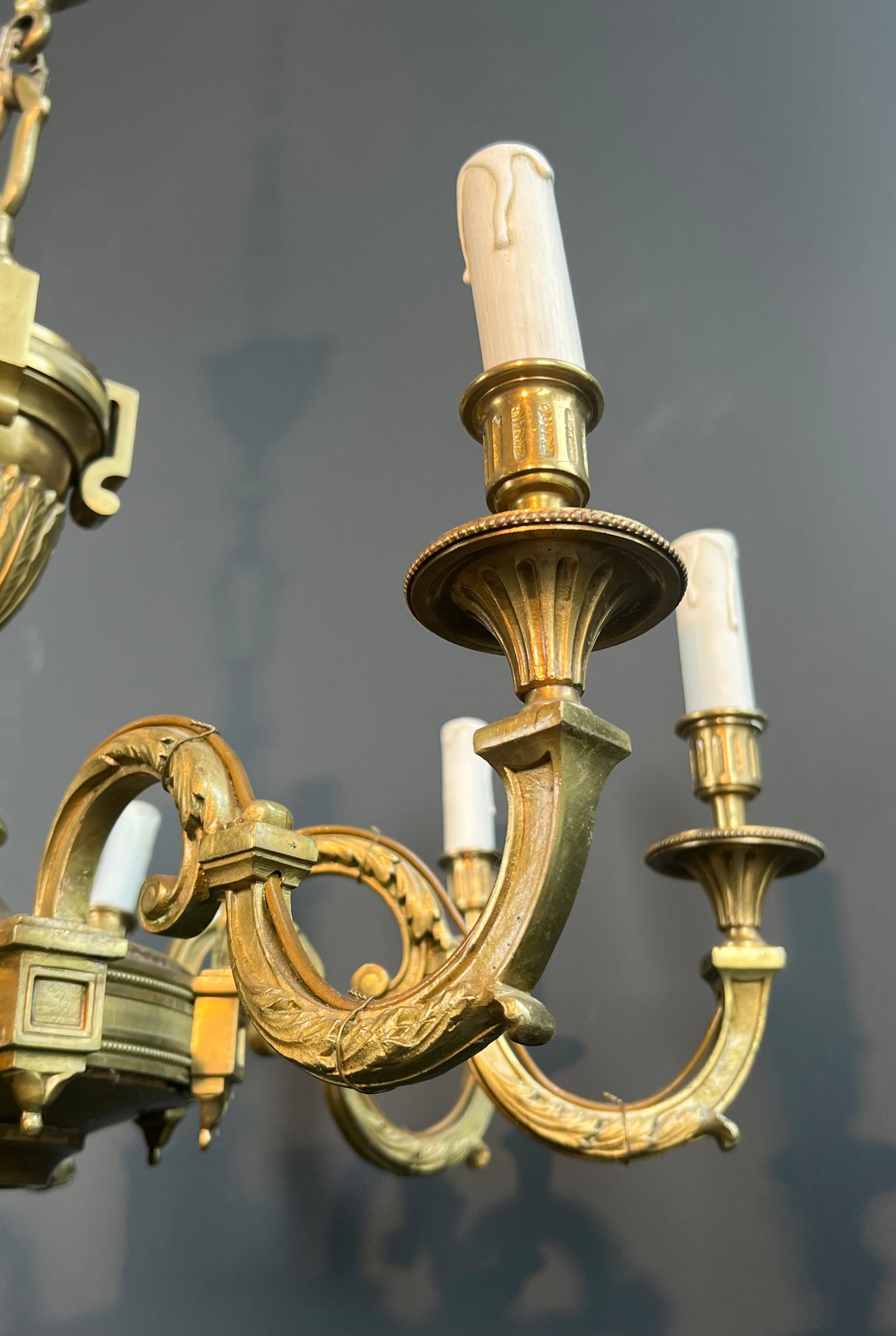 Large 8 Arms Chiseled Bronze Chandelier in the Style of Louis the 16th by Lucien For Sale 12