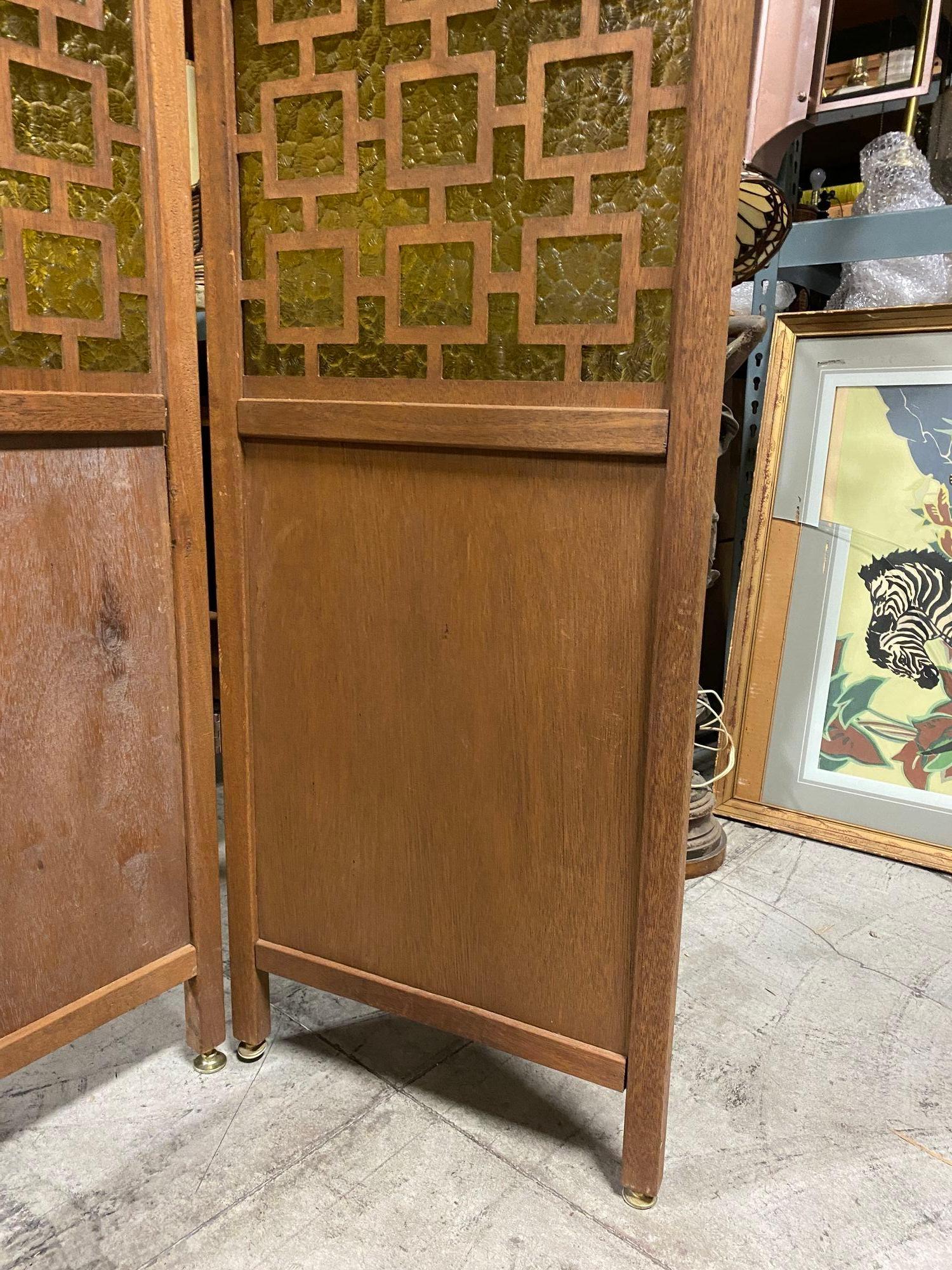 Large 8' Foot Mid-century 4 Panel Folding Screen w/ Yellow Acrylic Panels For Sale 3