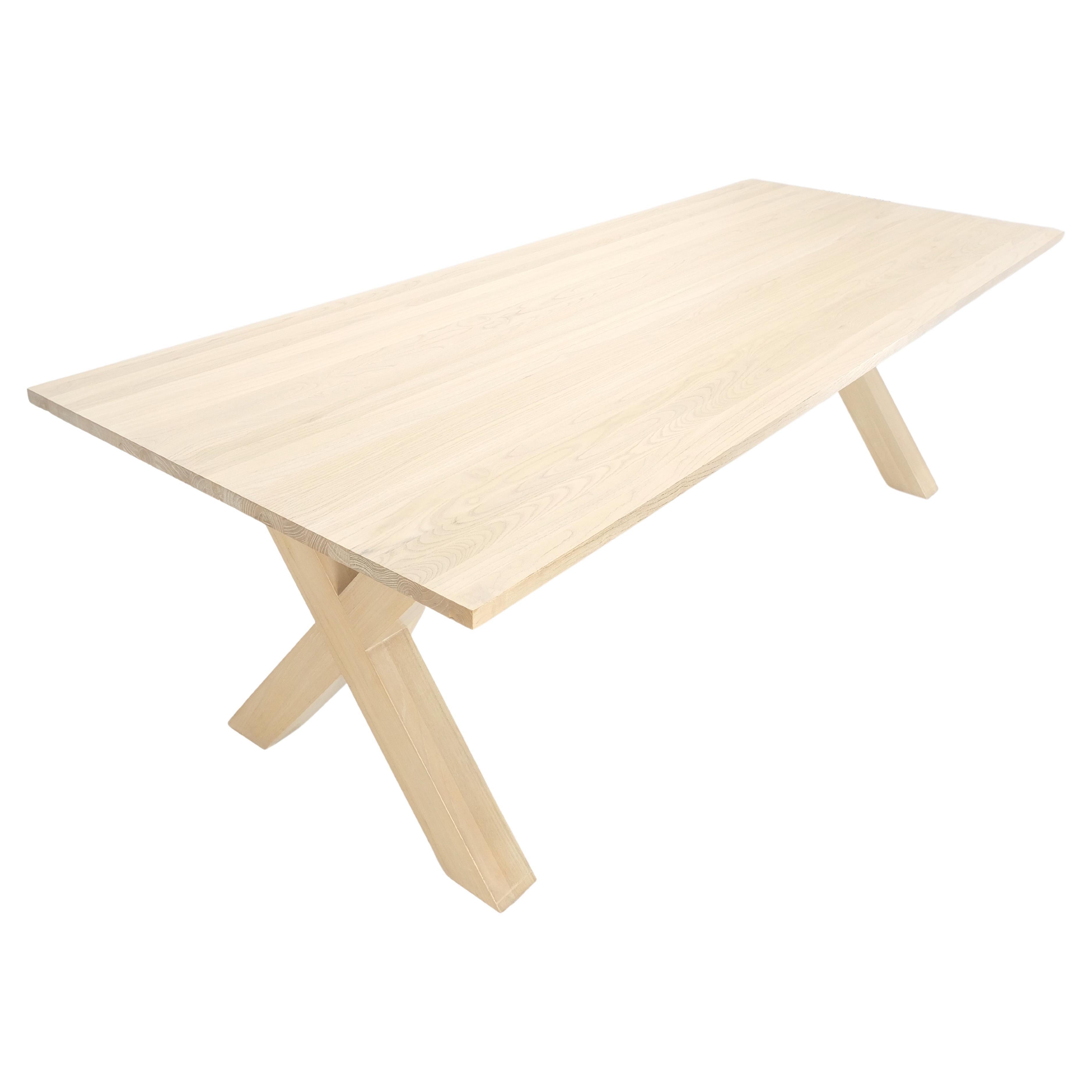 Grande table de salle à manger 8' Long Lime White Washed Solid Chestnut Massive X Bases MINT en vente