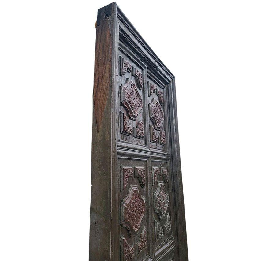 Regency Grandi porte mediterranee da 8' con modanature in bronzo rivestite in noce a due ante in vendita