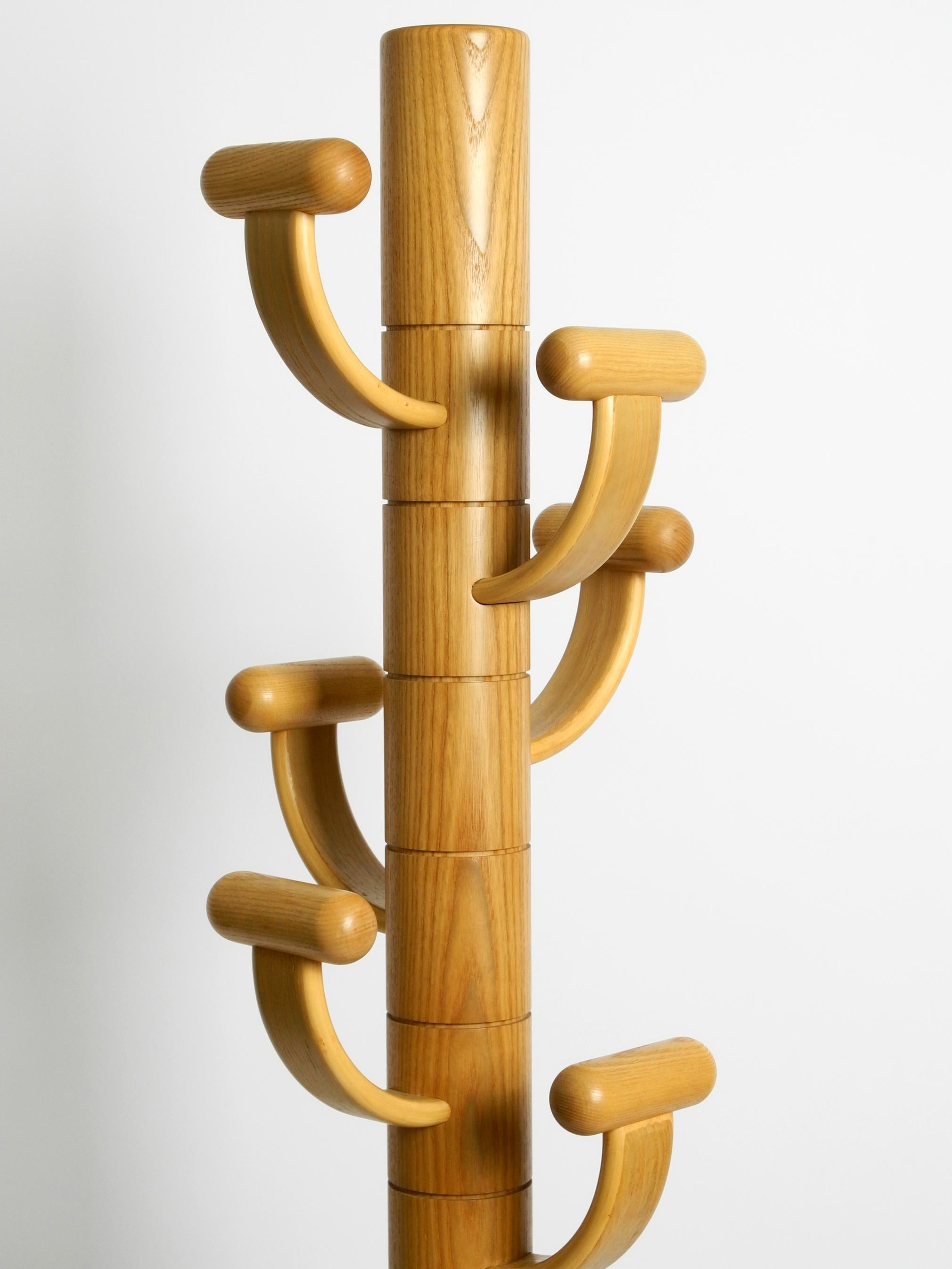 Large 80's postmodern standing coat rack made of solid oak wood from Italy For Sale 5