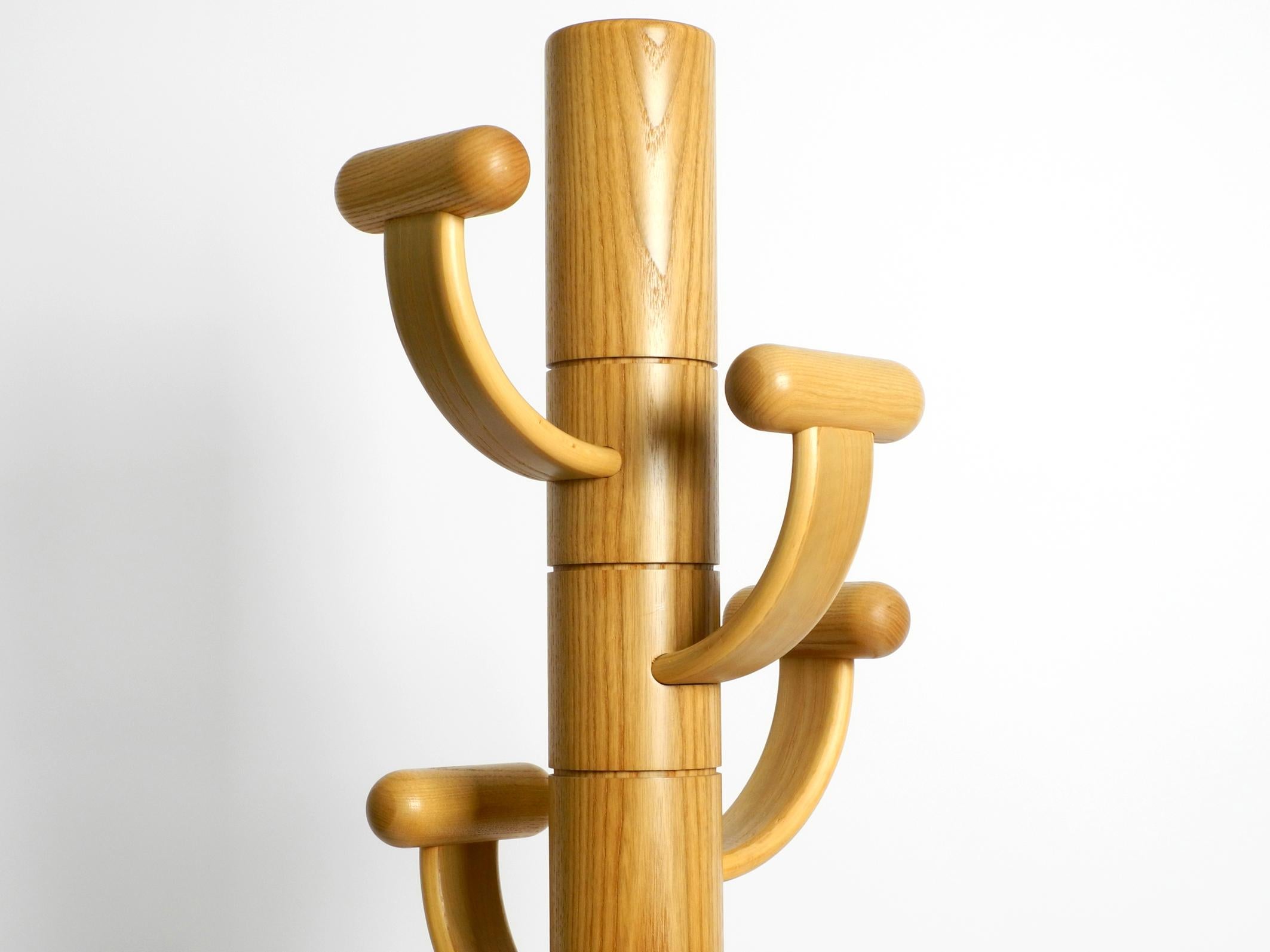 Large 80's postmodern standing coat rack made of solid oak wood from Italy For Sale 11