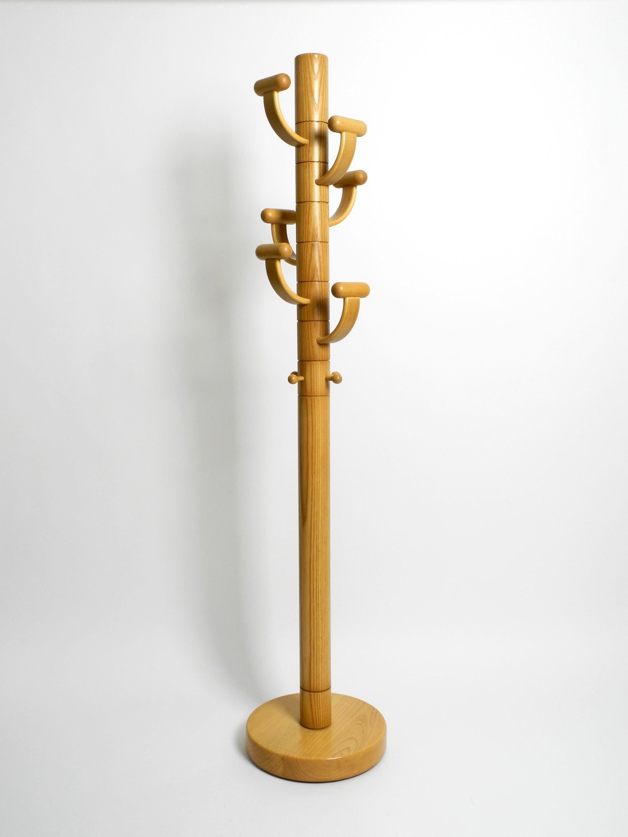 Large 80's postmodern standing coat rack made of solid oak wood from Italy For Sale 12