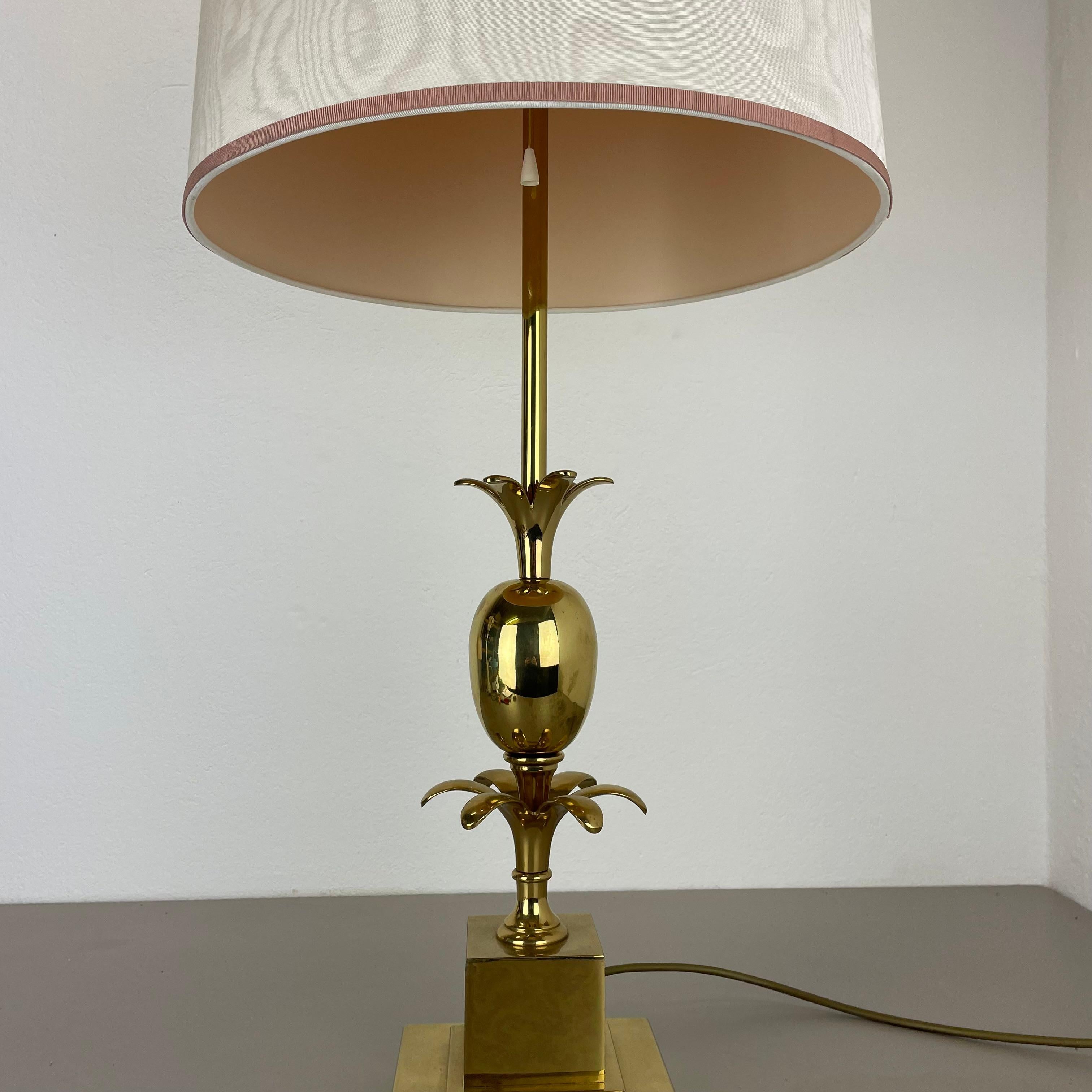Français Grande lampe de tableINEAPPLE de 82 cm en laiton de style MAISON CHARLES, France, années 1970 en vente