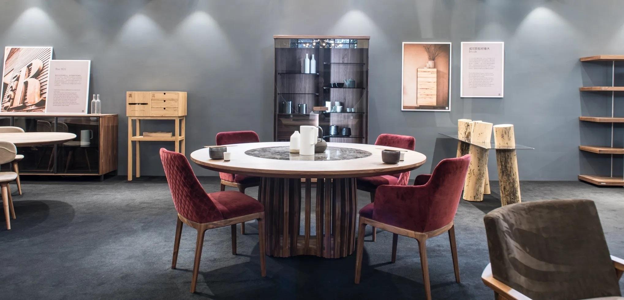 Large Round Solid Wood Table with Marble Lazy Susan In New Condition For Sale In New York, NY