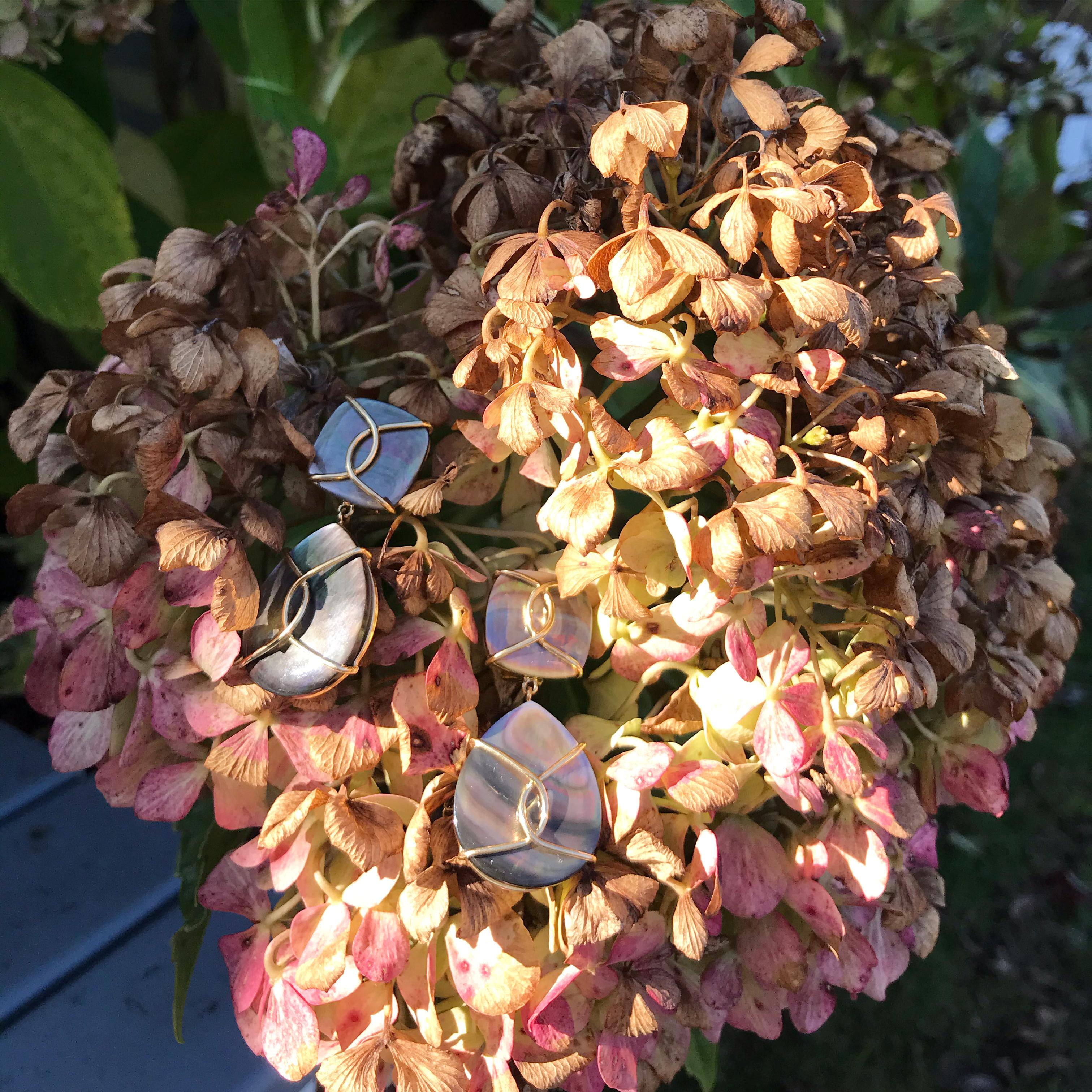 Large Abalone Drop Earrings with Twisted Gold Detail For Sale 2