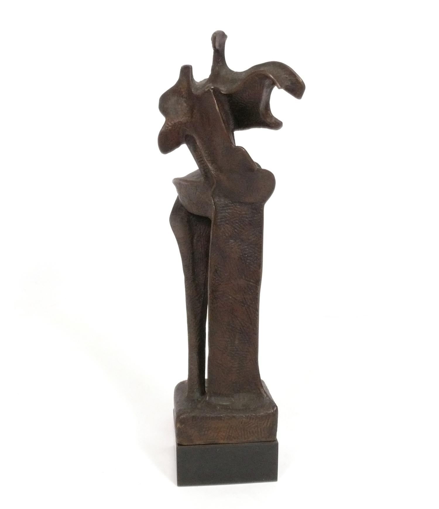 Américain Grande sculpture abstraite en bronze de Carol Harrison en vente