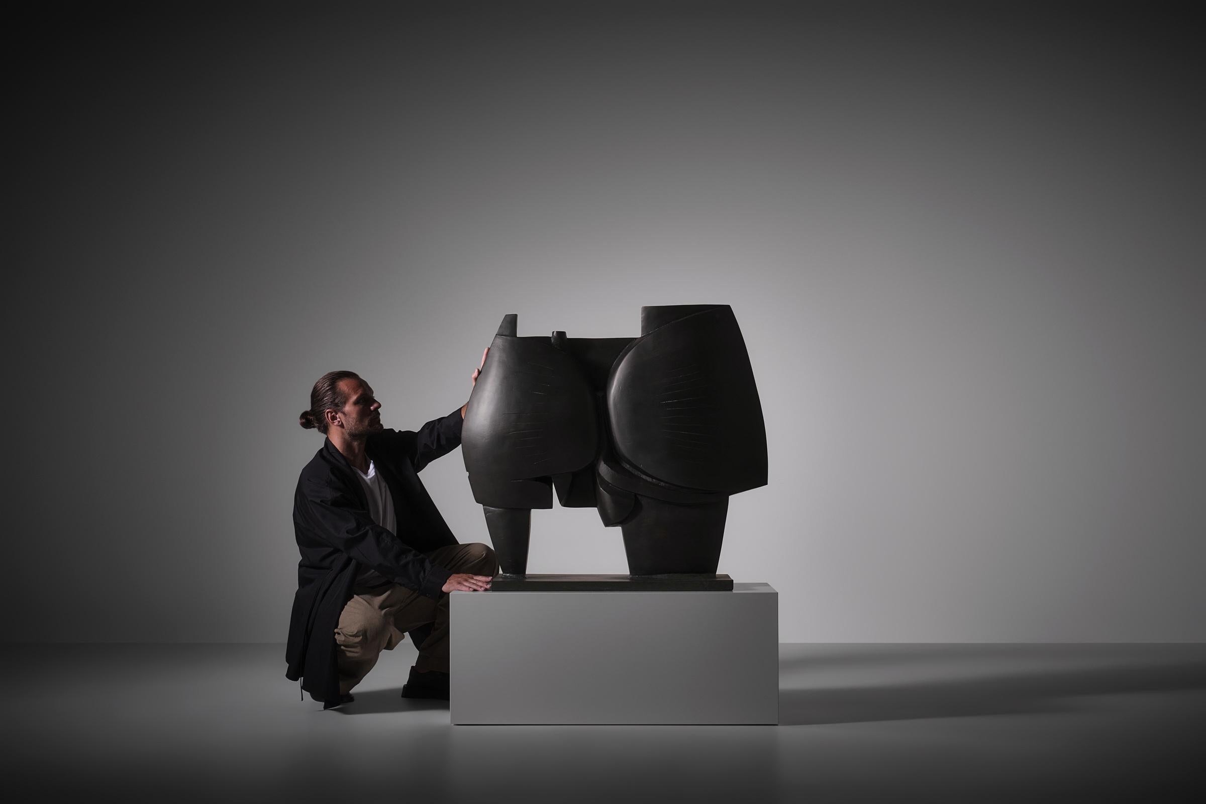 Gran escultura abstracta de bronce de Maurice Perrenoud en venta 3