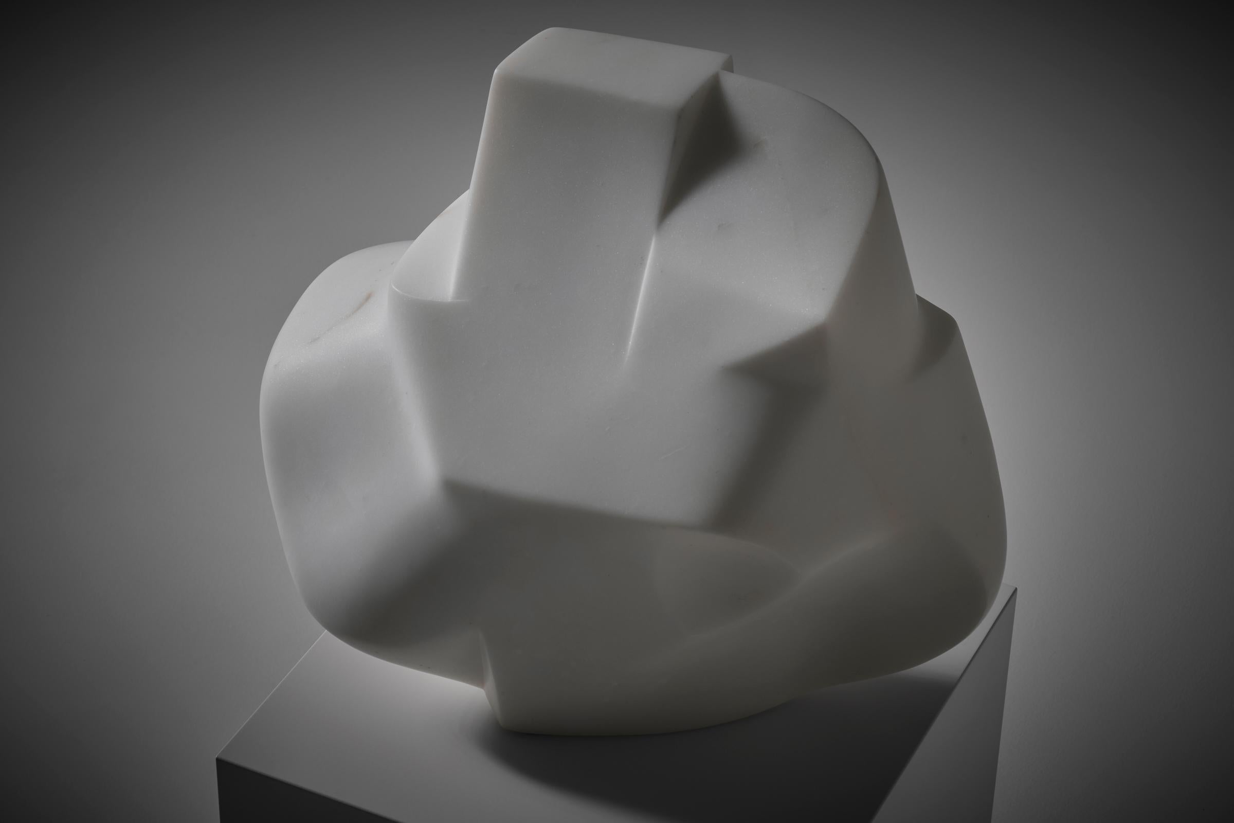 Large Abstract Carrara marble sculpture by André Eijberg, Belgium 1970s For Sale 1