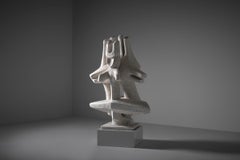 Grande scultura astratta in calcestruzzo di Roger Desserprit