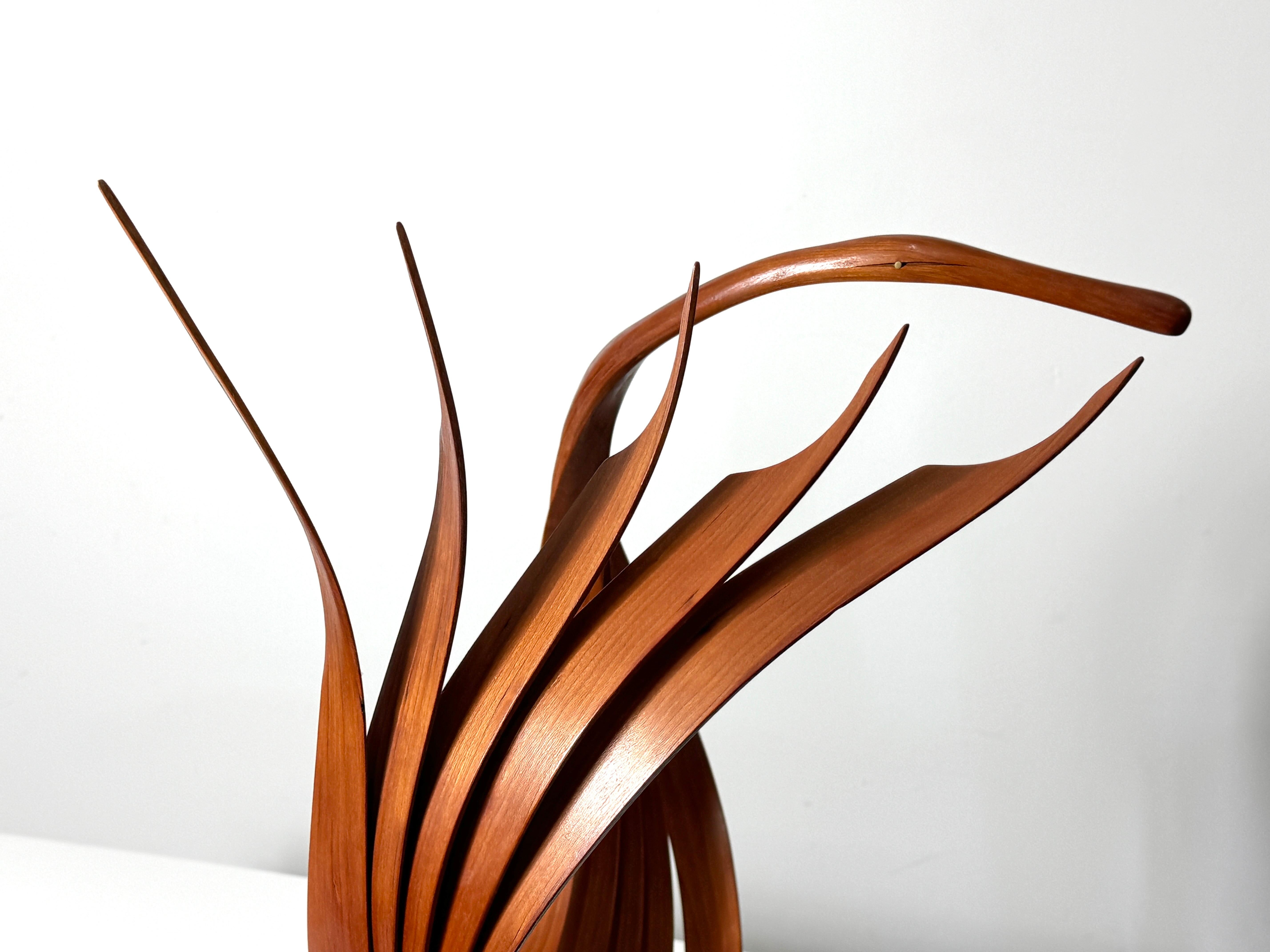 Grande sculpture abstraite et moderne d'oiseau stylisé en bois courbé d'Eric Tardif en vente 3