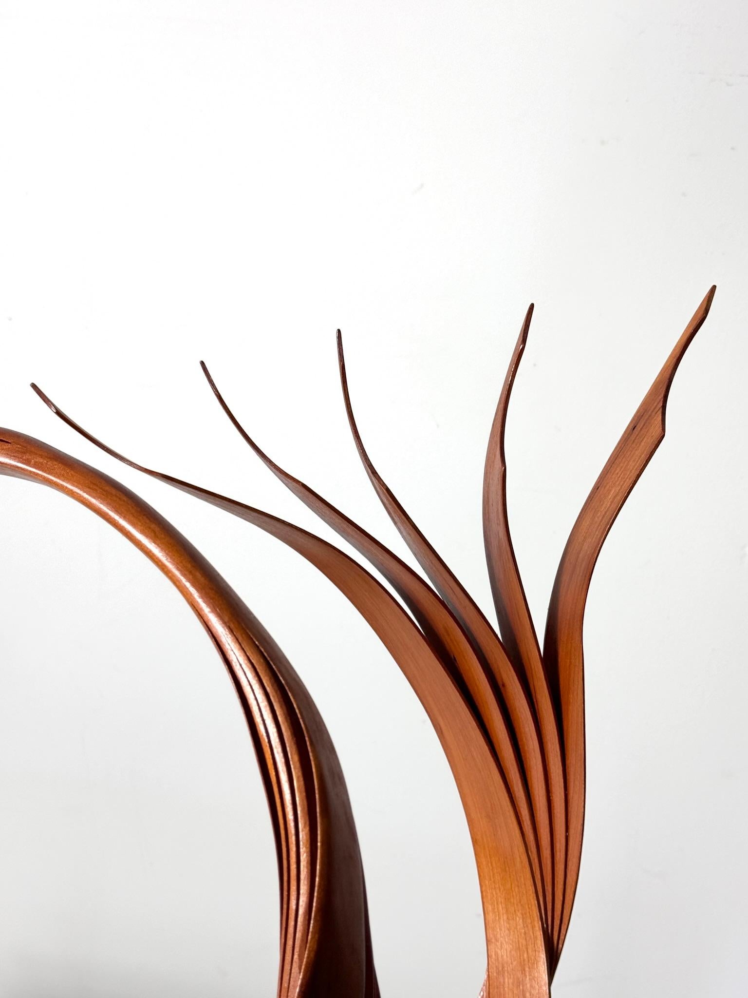 Grande sculpture abstraite et moderne d'oiseau stylisé en bois courbé d'Eric Tardif en vente 4