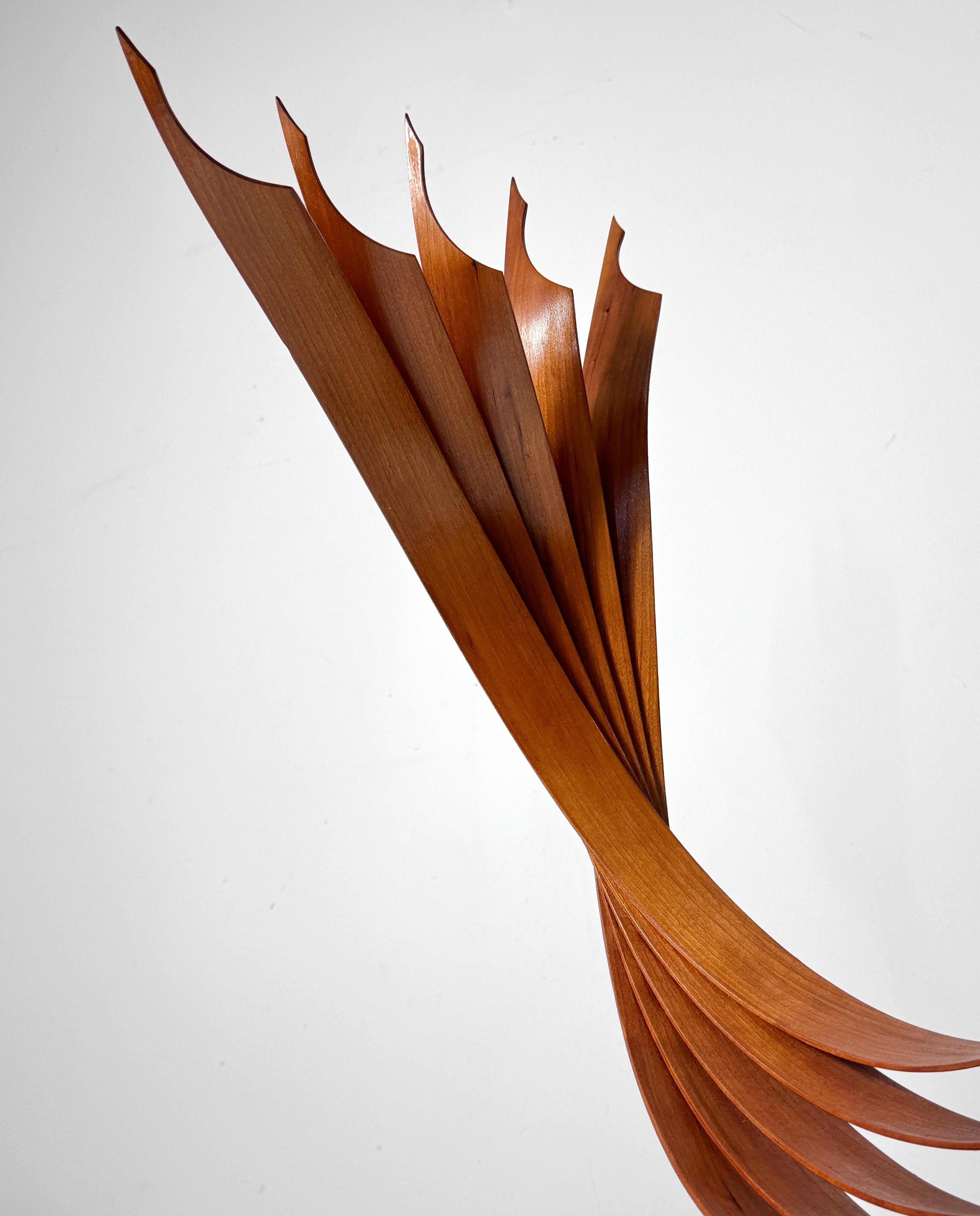 XXIe siècle et contemporain Grande sculpture abstraite et moderne d'oiseau stylisé en bois courbé d'Eric Tardif en vente