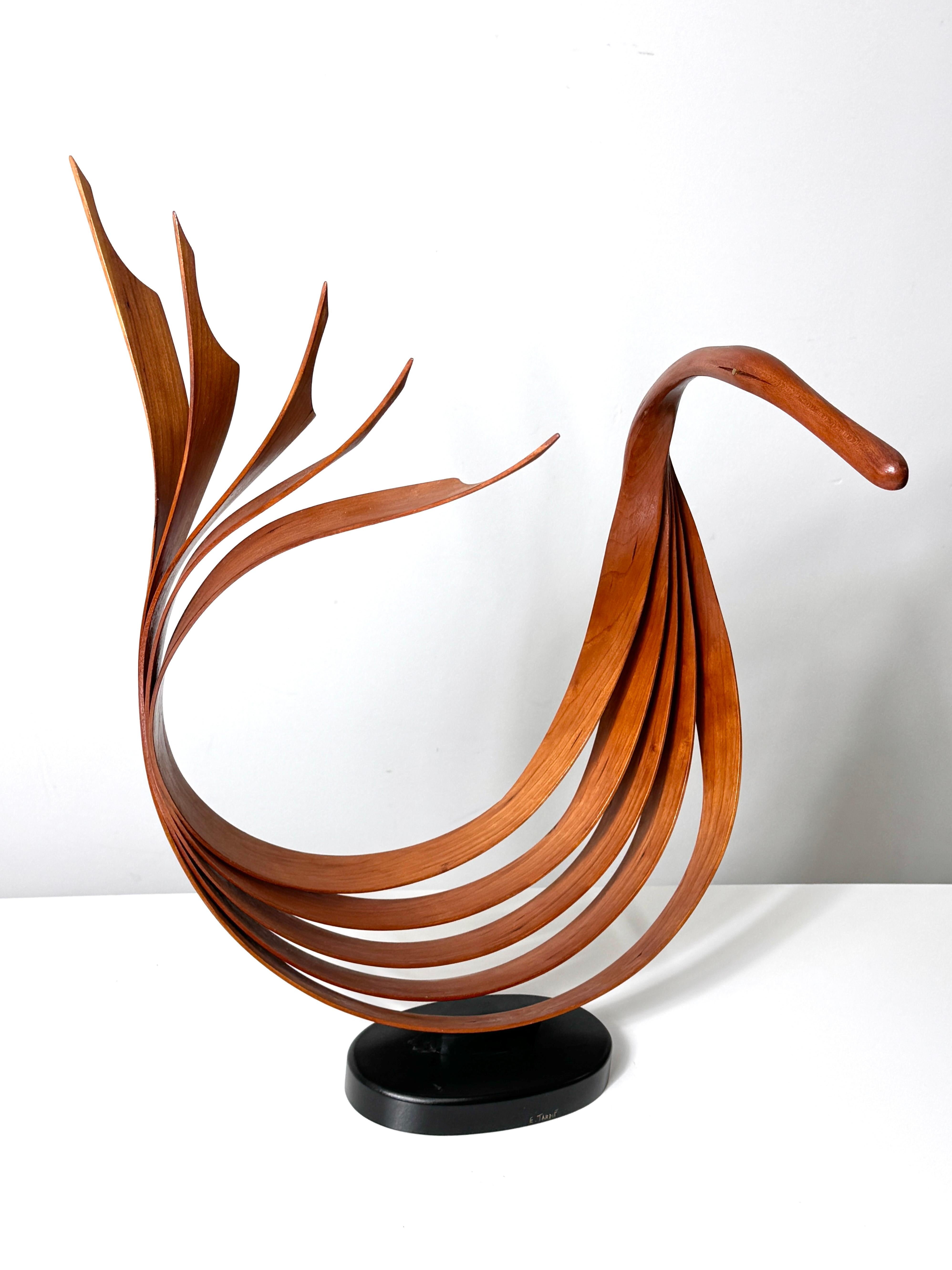 Laiton Grande sculpture abstraite et moderne d'oiseau stylisé en bois courbé d'Eric Tardif en vente