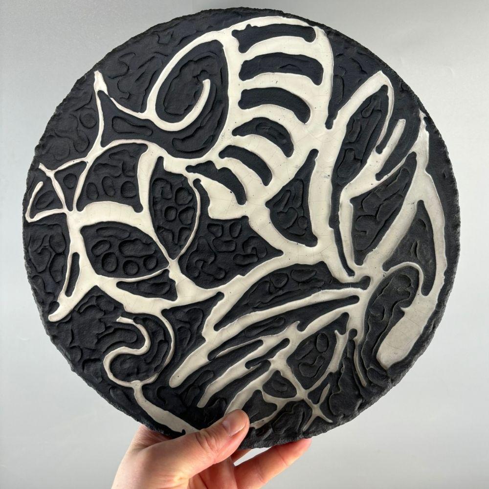 Ceramic brutalist style bowl with an abstract modernist black and white pattern. Extravagant piece for style hunters' homes. Marked Shrink-glazed, hand-painted ceramic, made around 1960-70 by Király ceramic in Europe- Hungary -. In very good