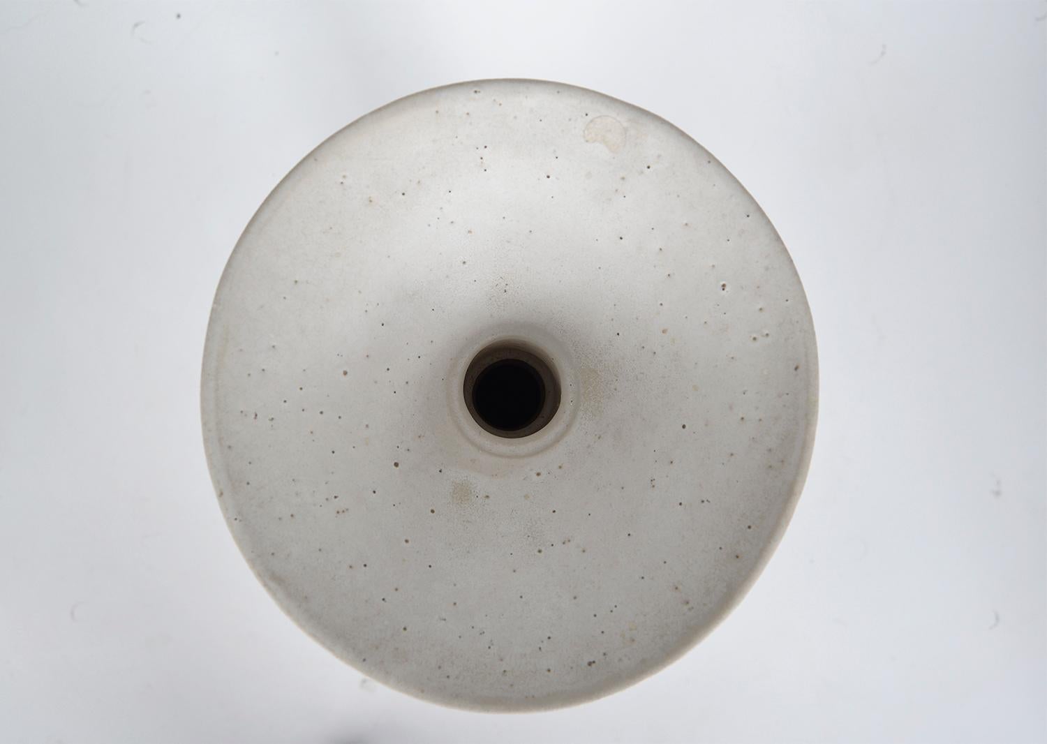 Large Abstract Studio Pottery Stoneware 'Pagoda Pot' by Alan Ashpool England 70s For Sale 6