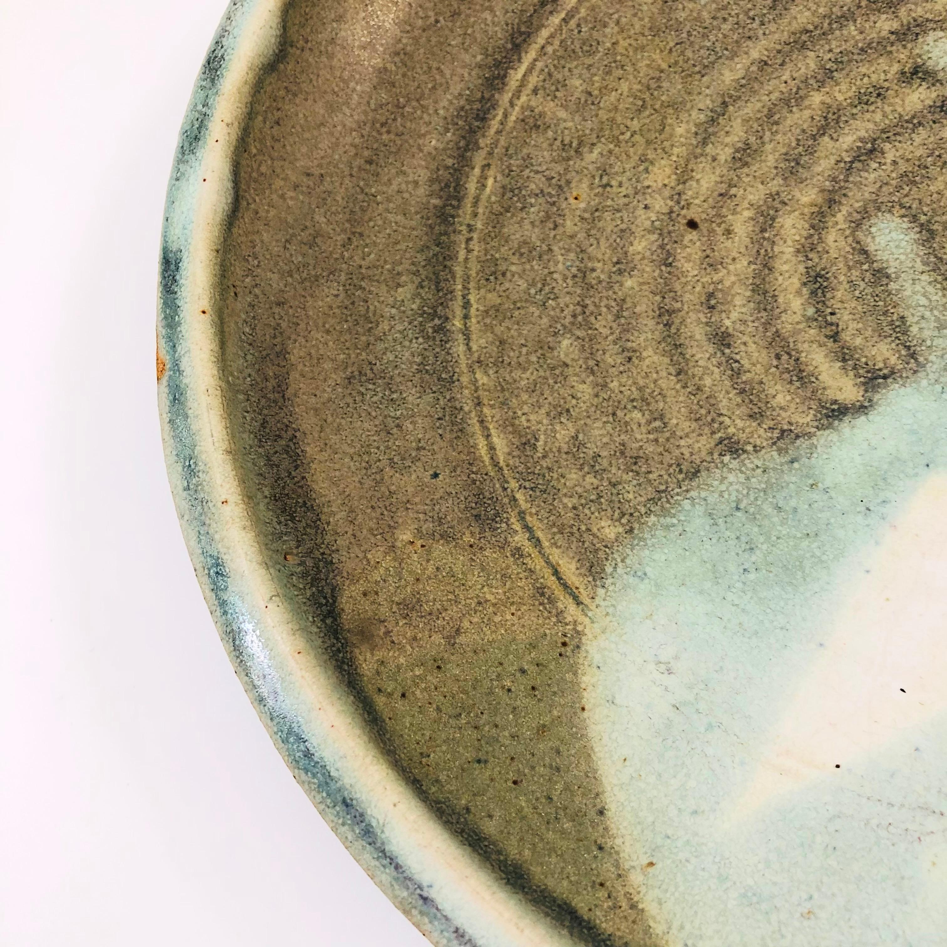 20ième siècle Grand plateau abstrait en Studio Pottery en vente