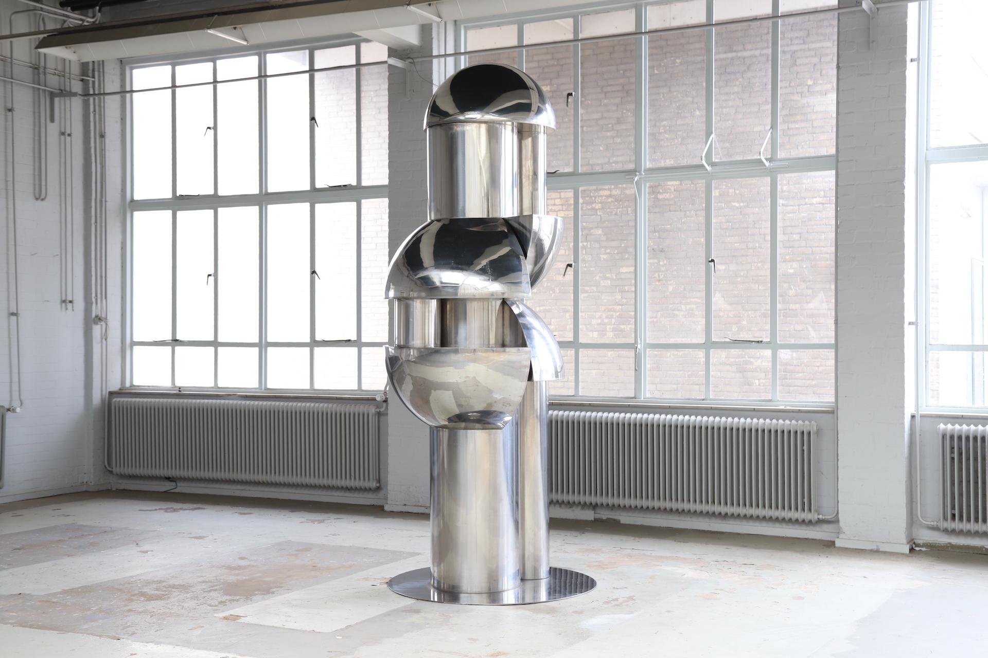 Italian Large abstract ‘Verticali’ sculpture in by Roberto Cordone, Italy 1972 For Sale