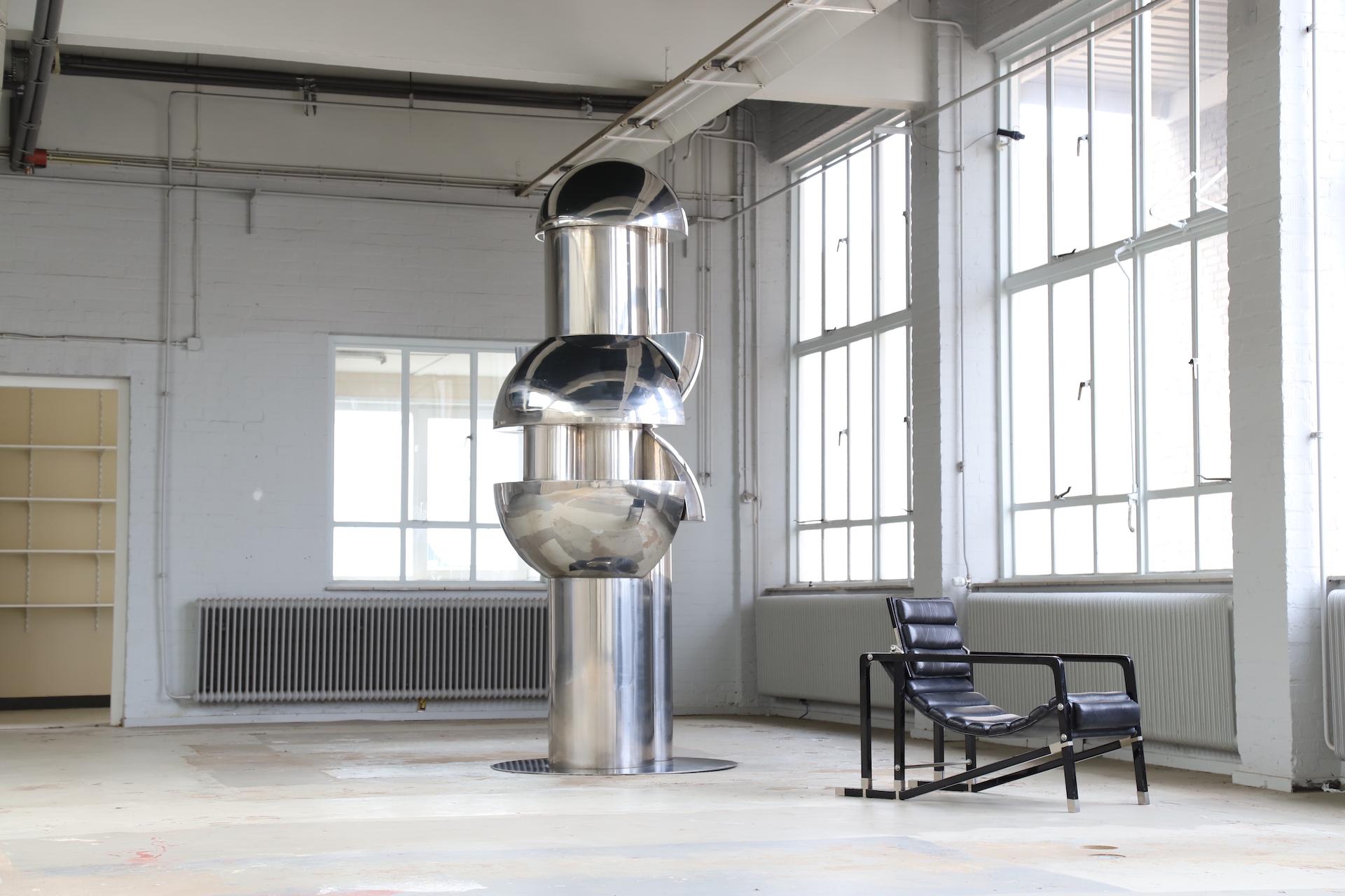 Large abstract ‘Verticali’ sculpture in by Roberto Cordone, Italy 1972 In Good Condition For Sale In Sittard, LI