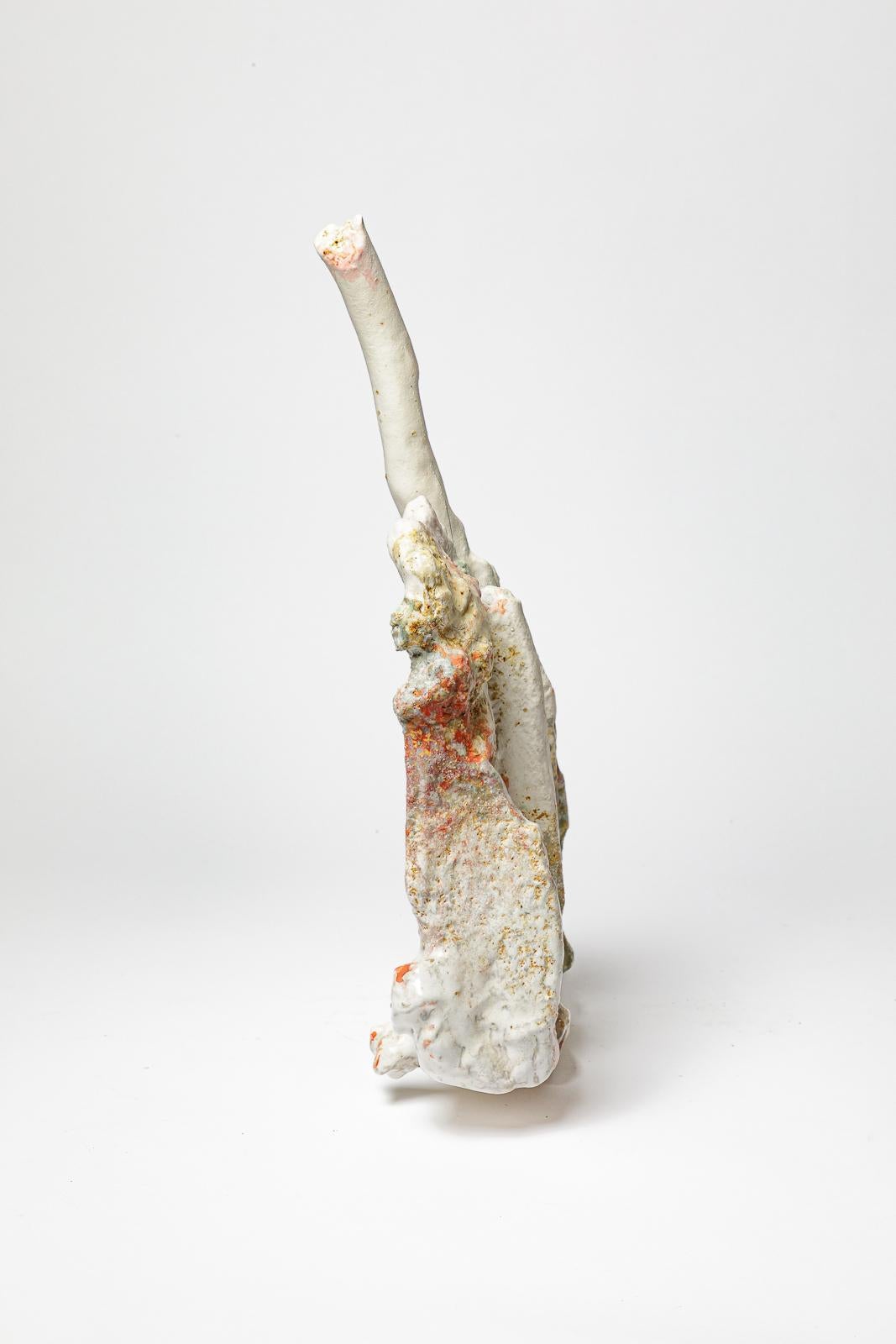 Grande sculpture abstraite en céramique blanche et rouge de Laurent Petit design 50 cm Excellent état - En vente à Neuilly-en- sancerre, FR