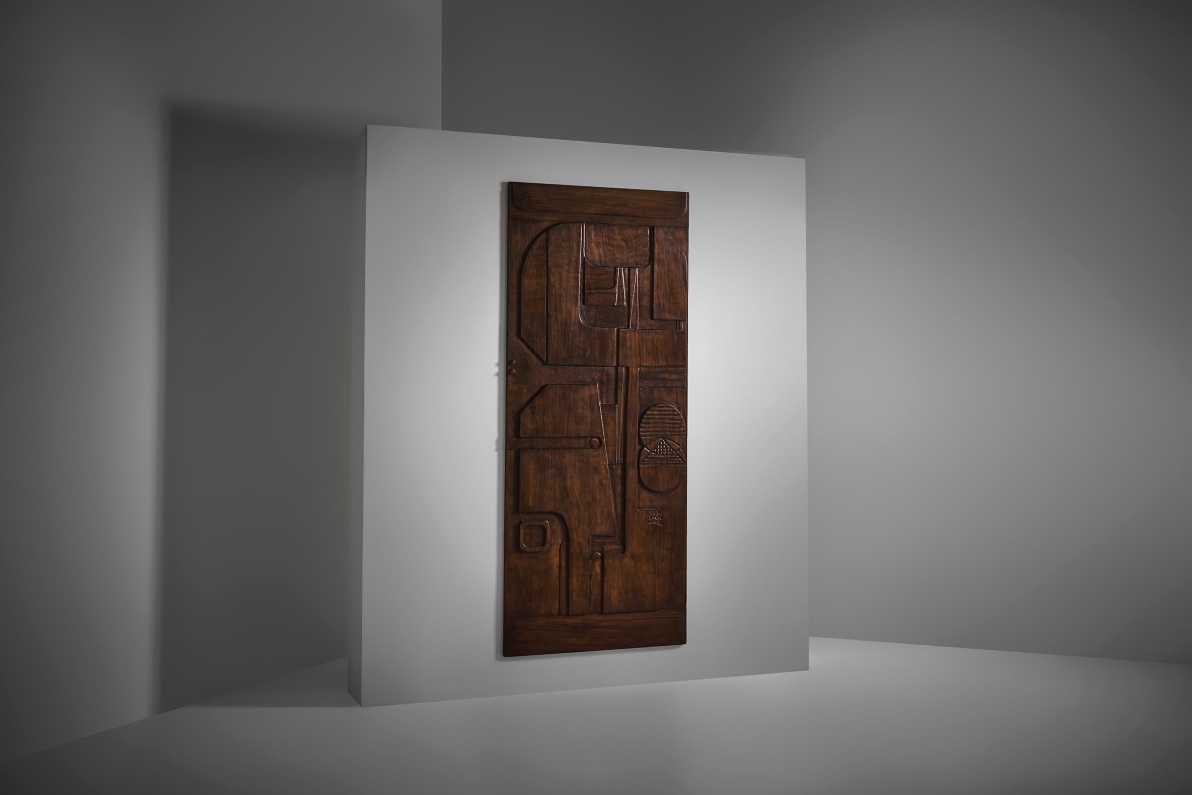 Großes abstraktes Wandrelief aus Holz von Nerone & Patuzzi für Gruppo NP2, Italien, ca. 1968. Einzigartiges frühes skulpturales Holzrelief mit einer Vielzahl von geschnitzten konstruktivistischen und organischen Formen, die zu einer harmonischen und