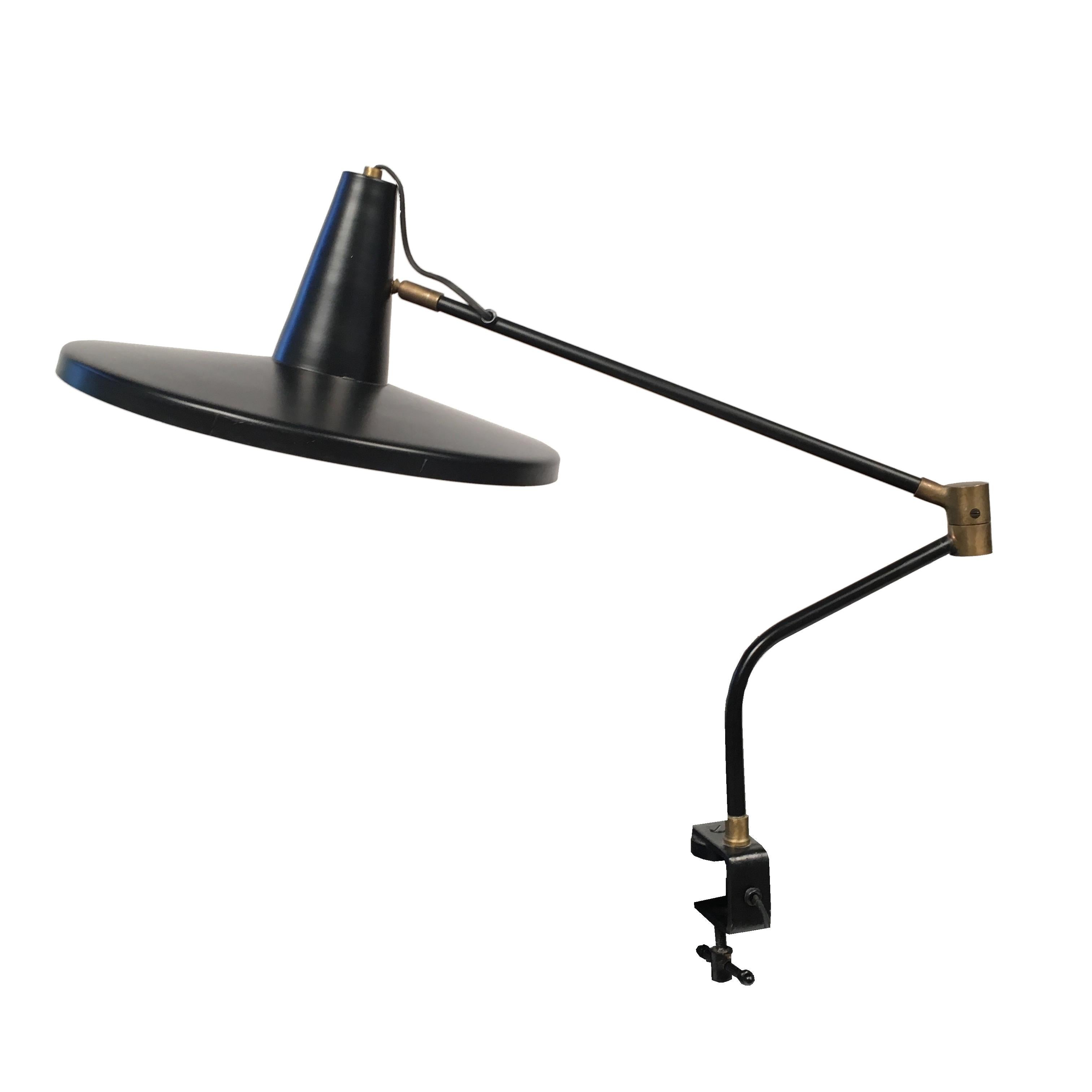 Große verstellbare bewegliche Schreibtischlampe im Stilnovo-Stil, Mid-Century Modern im Angebot