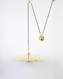 Grande lampe pendante réglable à contrepoids en laiton de Florian Schulz:: Allemagne