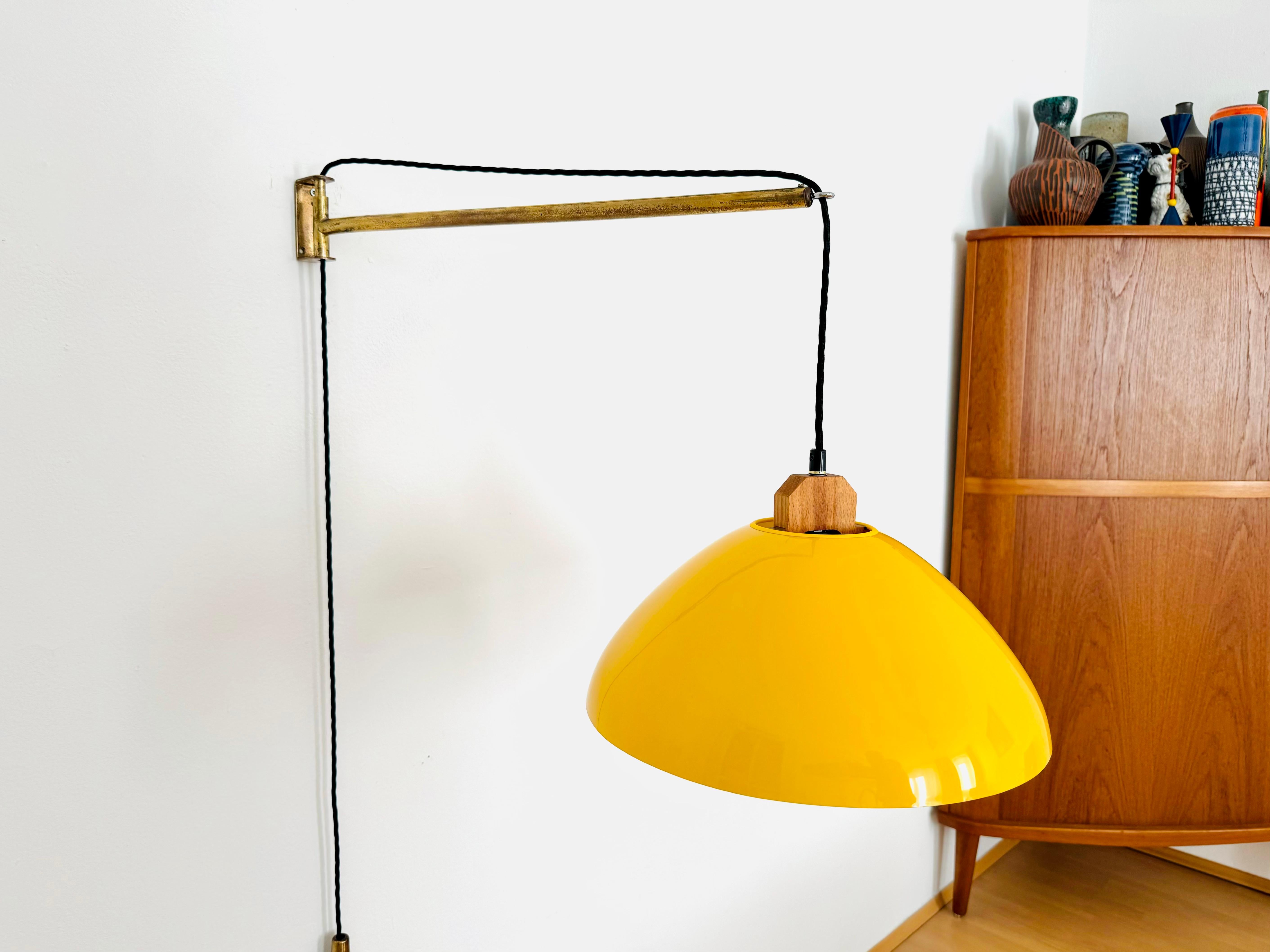 Lámpara de pared grande ajustable de latón Alemán en venta