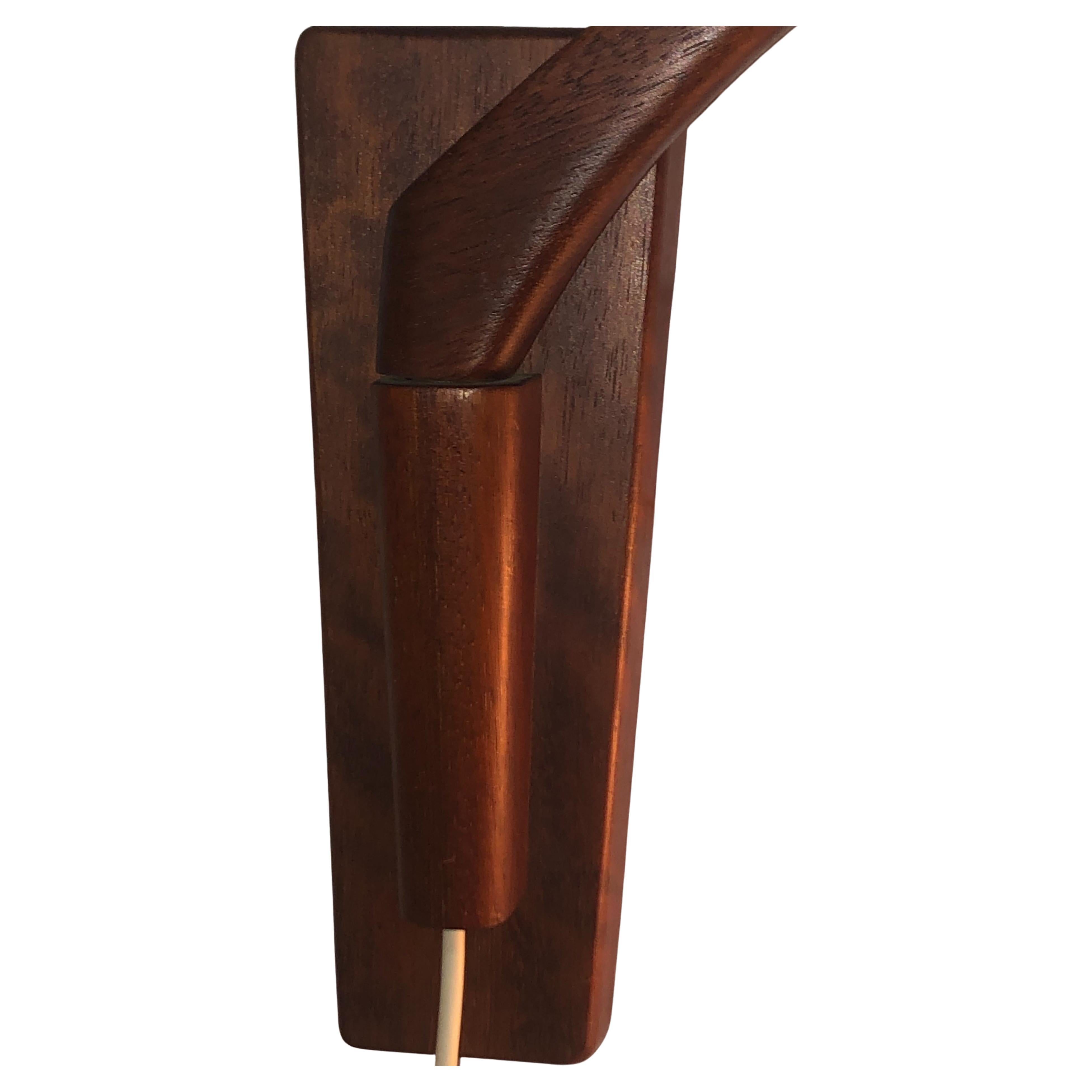 Gran Aplique de Pared de Teca Moderno Danés Ajustable, circa 1960s mediados del siglo XX en venta
