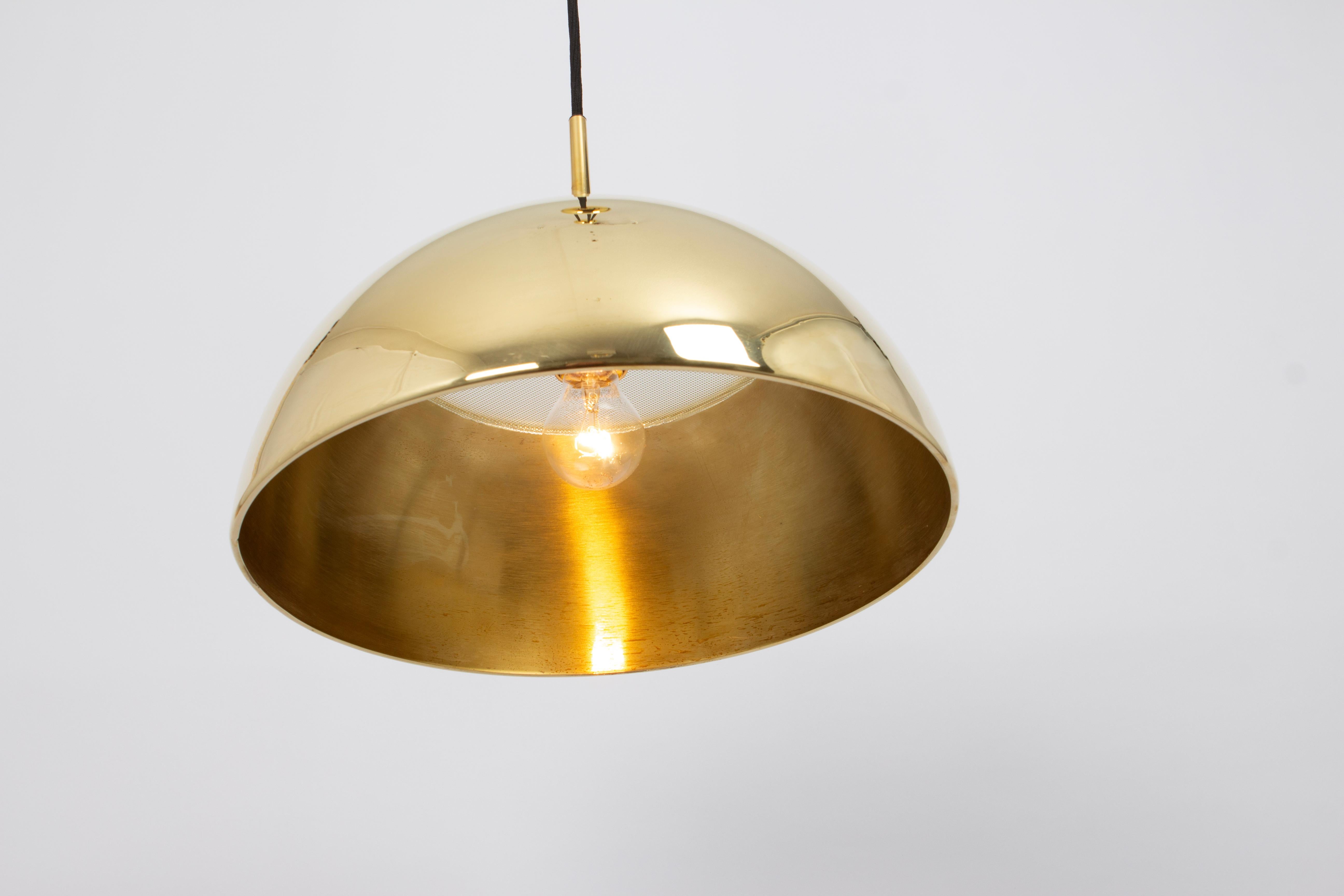 Mid-Century Modern Large Adjustable Dark Brass Counterweight Pendant Light Florian Schulz, Germany For Sale