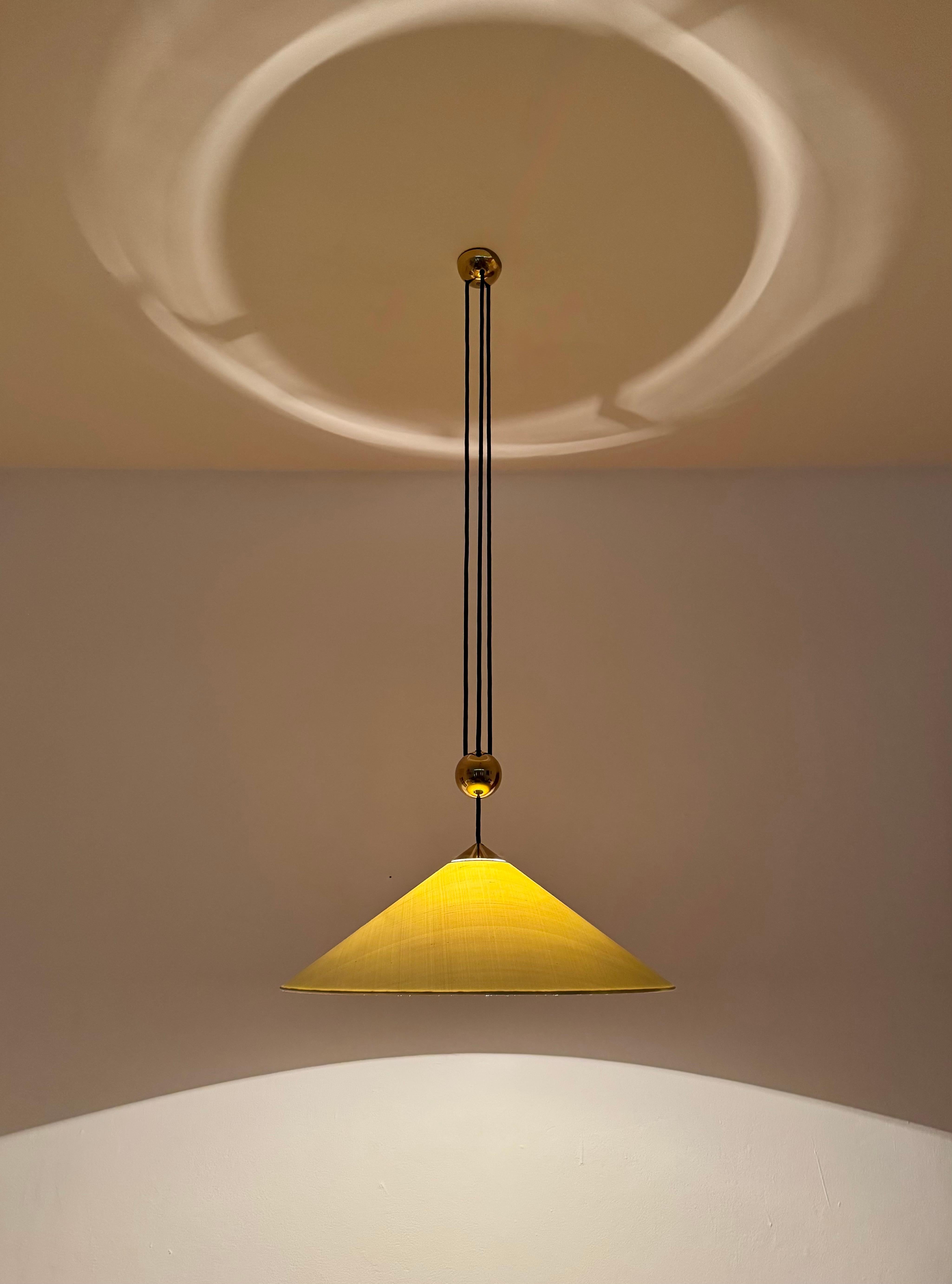 Large Adjustable Pendant Lamp with Counterweight by Florian Schulz For Sale 4