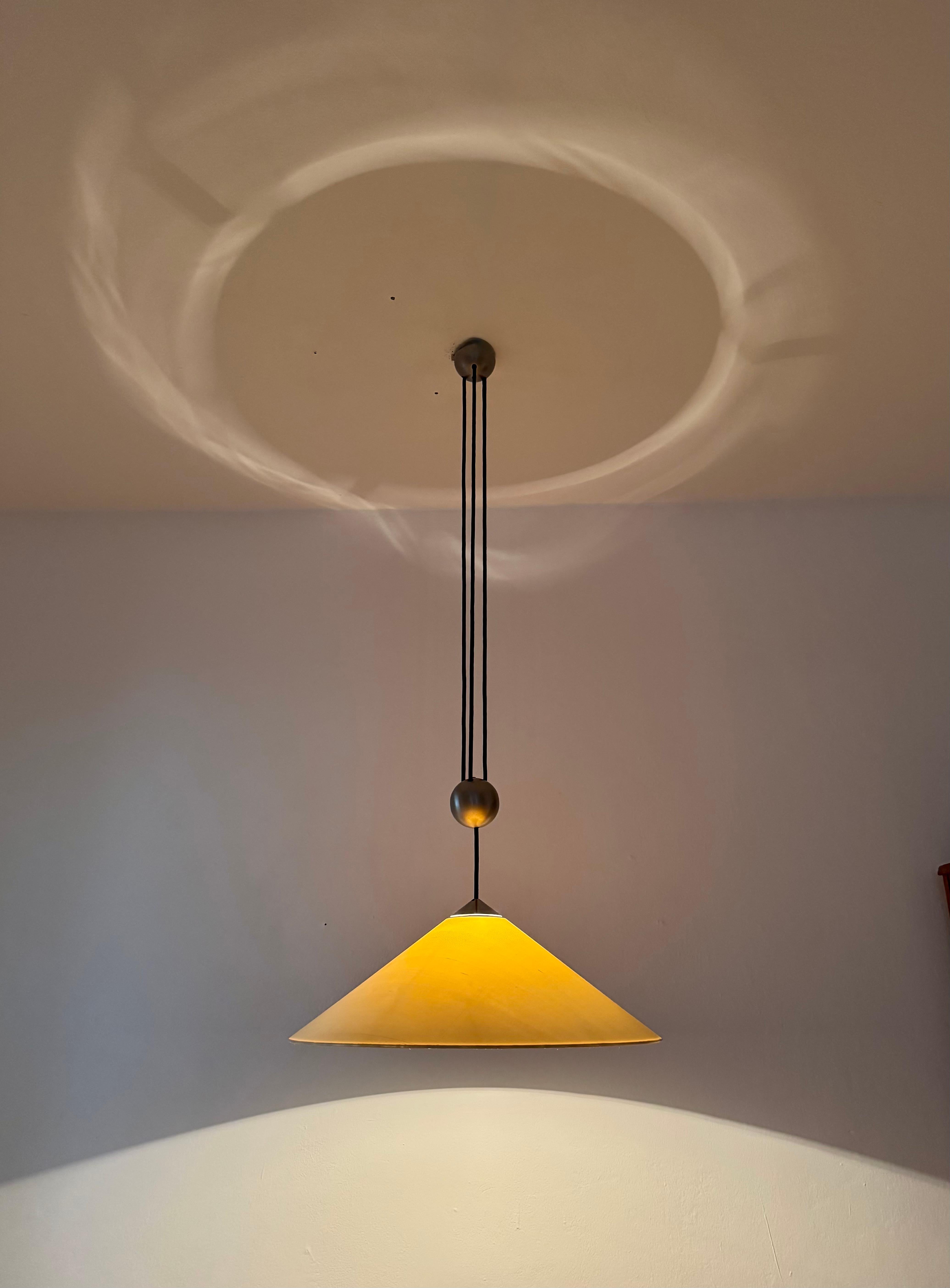 Gran Lámpara Colgante Ajustable con Contrapeso de Florian Schulz en venta 5
