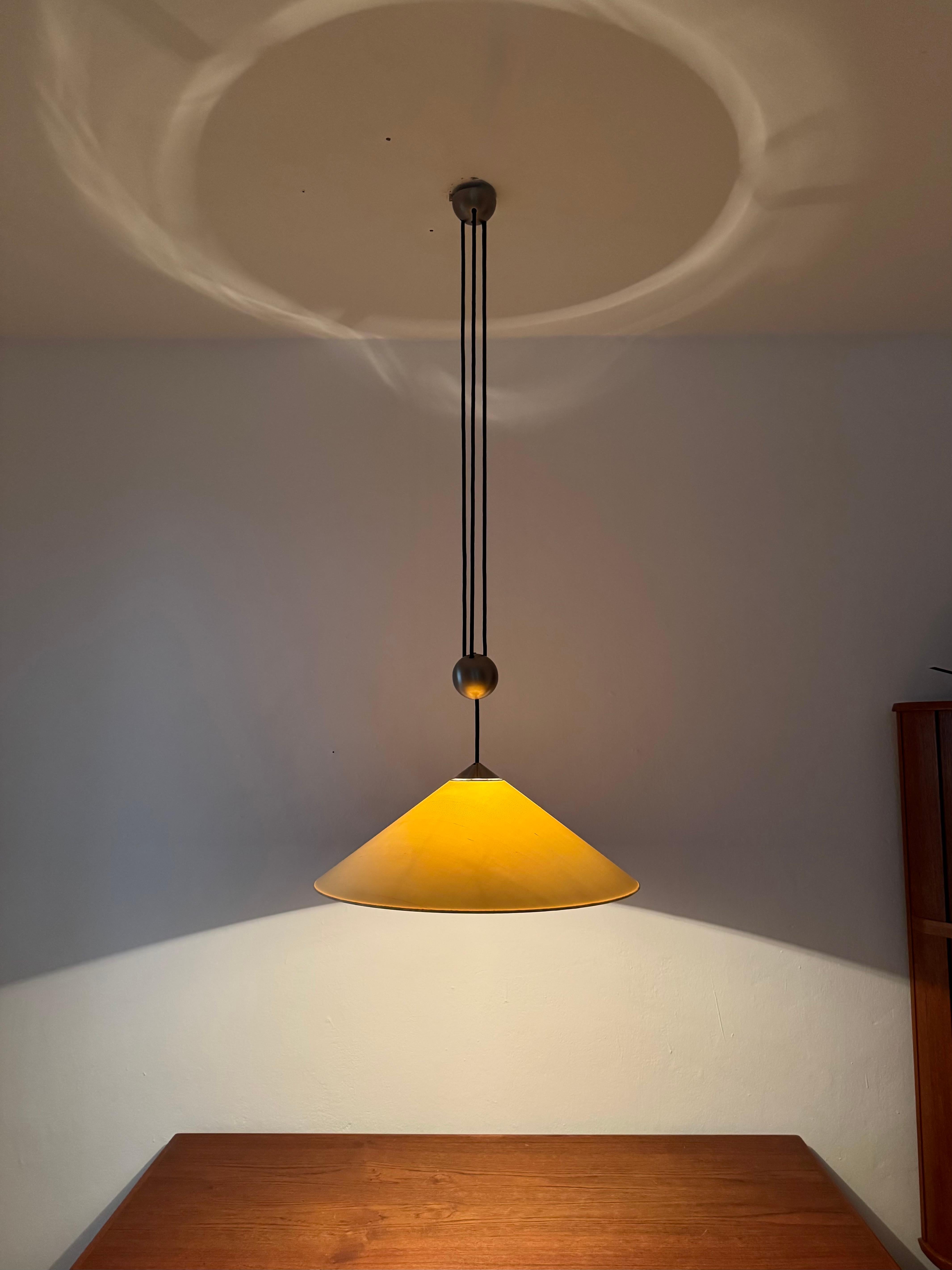 Gran Lámpara Colgante Ajustable con Contrapeso de Florian Schulz en venta 6