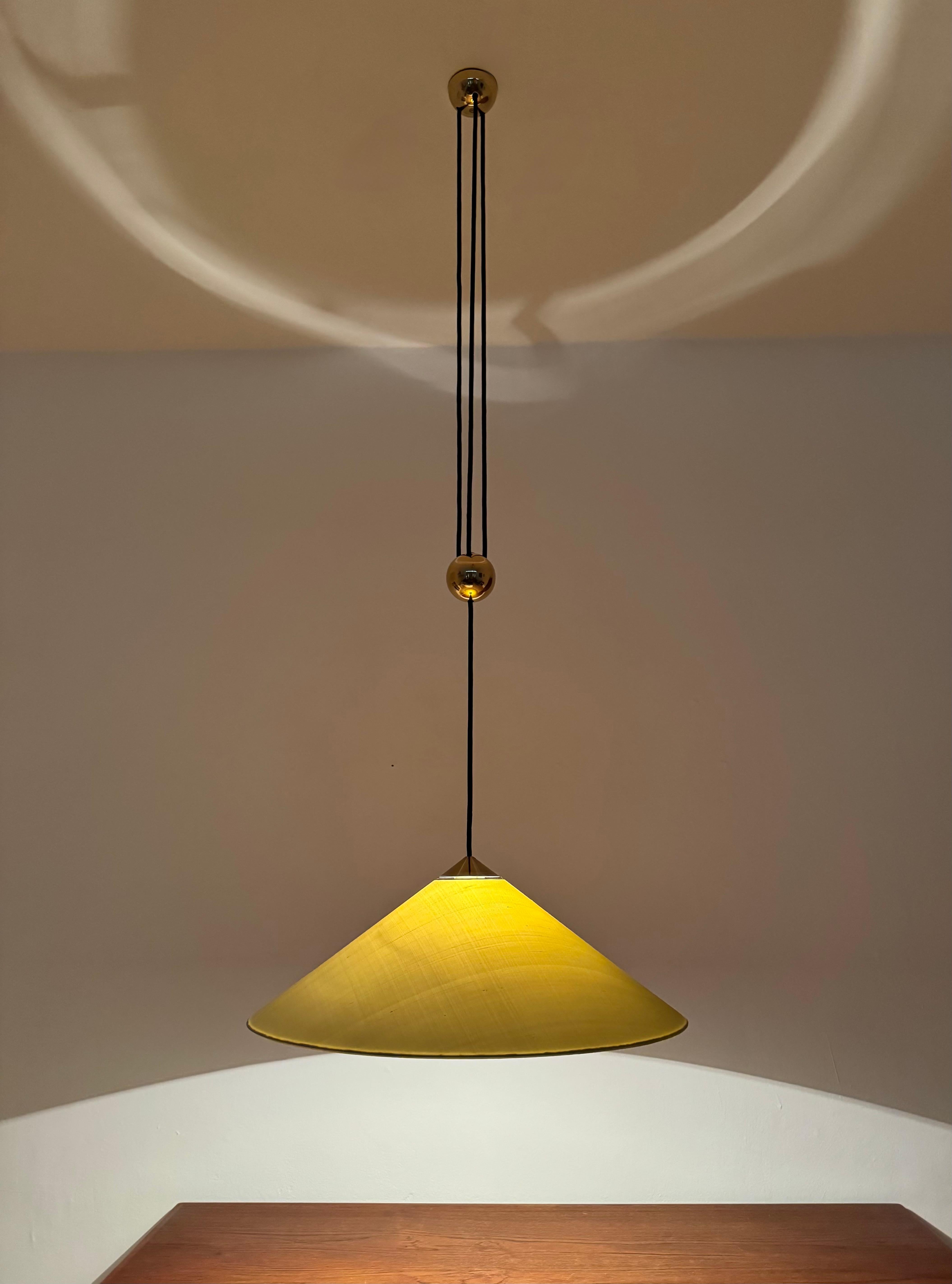 Large Adjustable Pendant Lamp with Counterweight by Florian Schulz For Sale 6