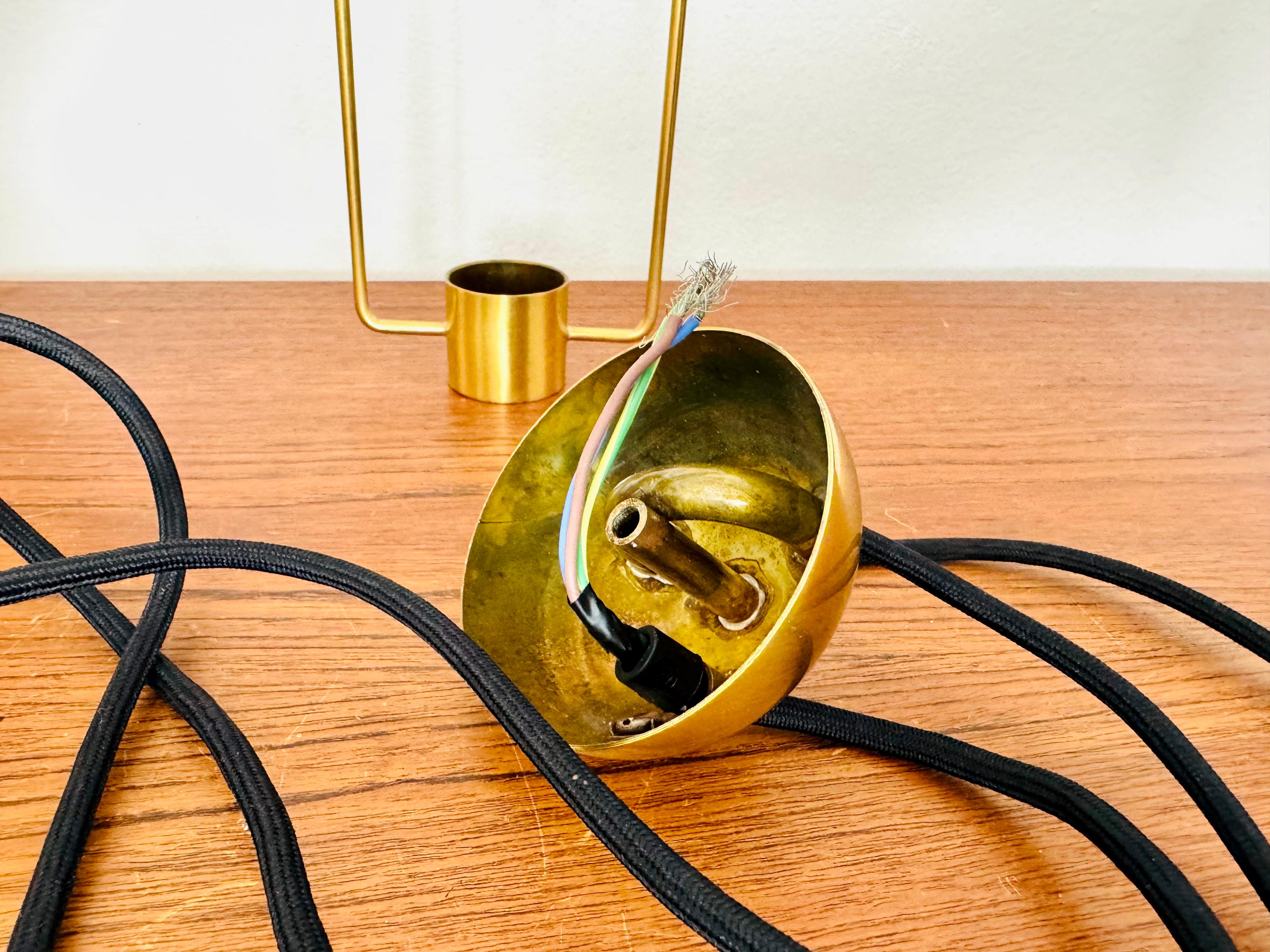 Large Adjustable Pendant Lamp with Counterweight by Florian Schulz en vente 8
