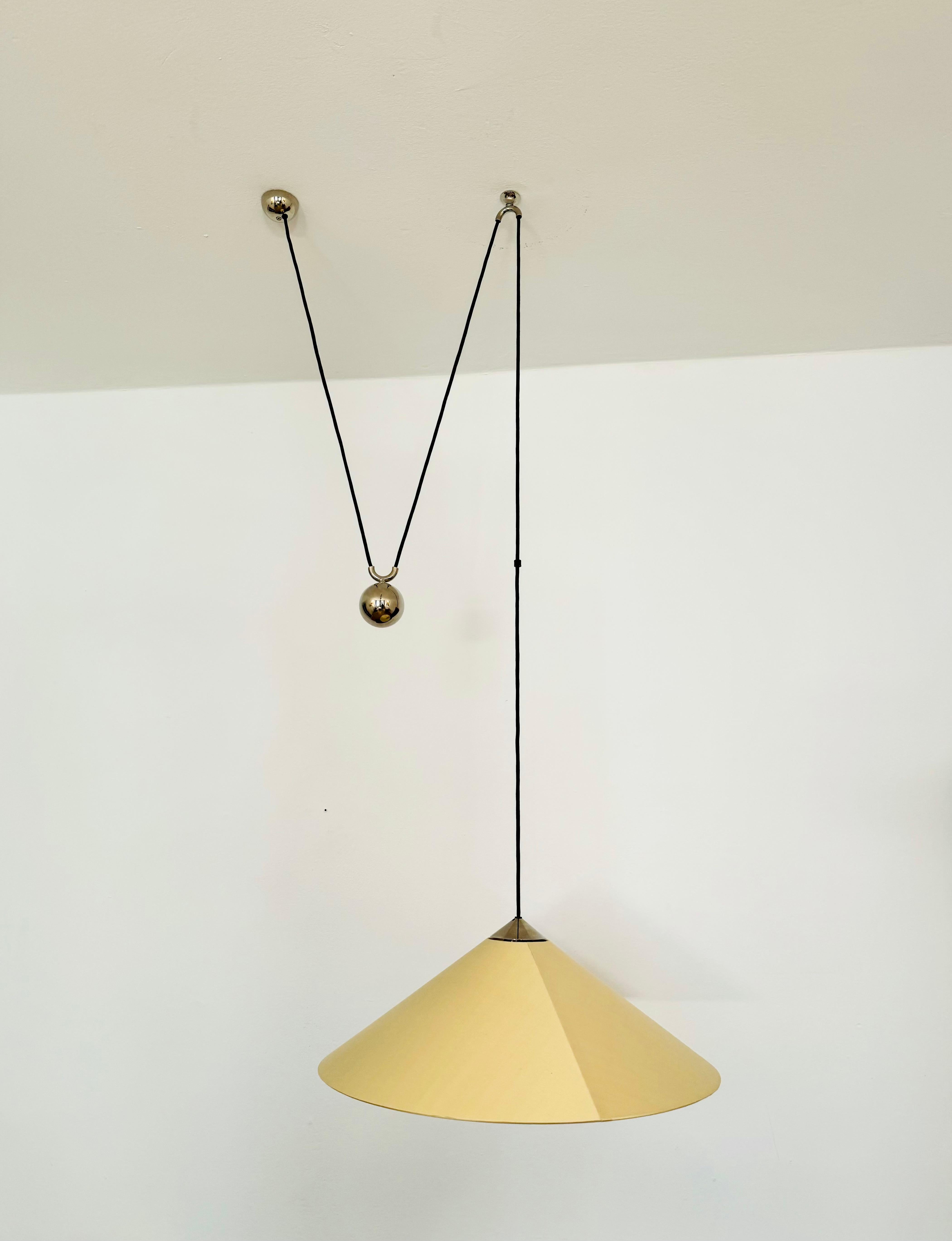 Milieu du XXe siècle Grande lampe suspendue réglable avec contrepoids de Florian Schulz en vente